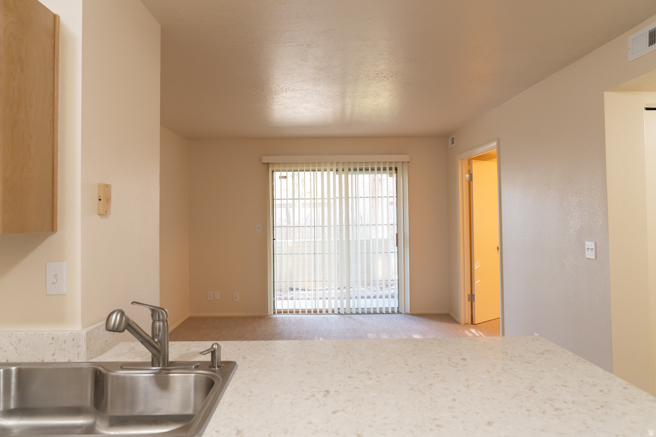 WATERSIDE - Residential