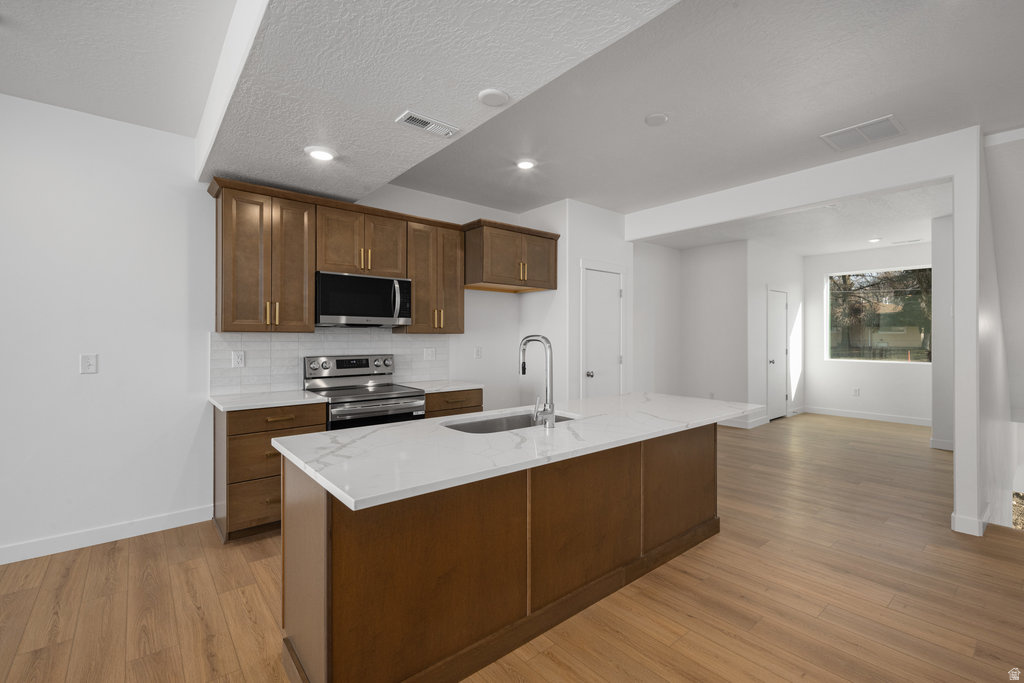 AXIS TOWNHOMES - Residential