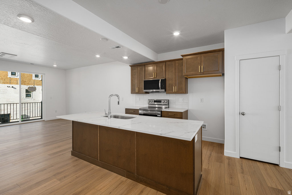 AXIS TOWNHOMES - Residential