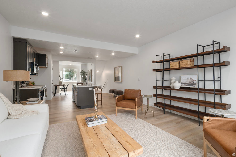 AXIS TOWNHOMES - Residential