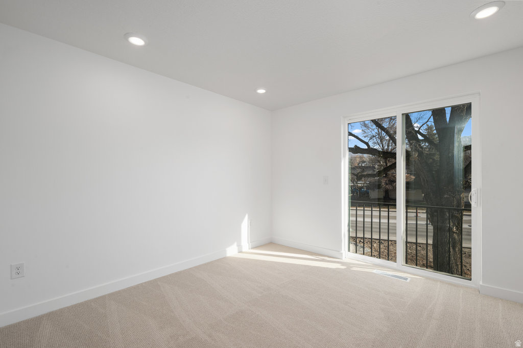 AXIS TOWNHOMES - Residential