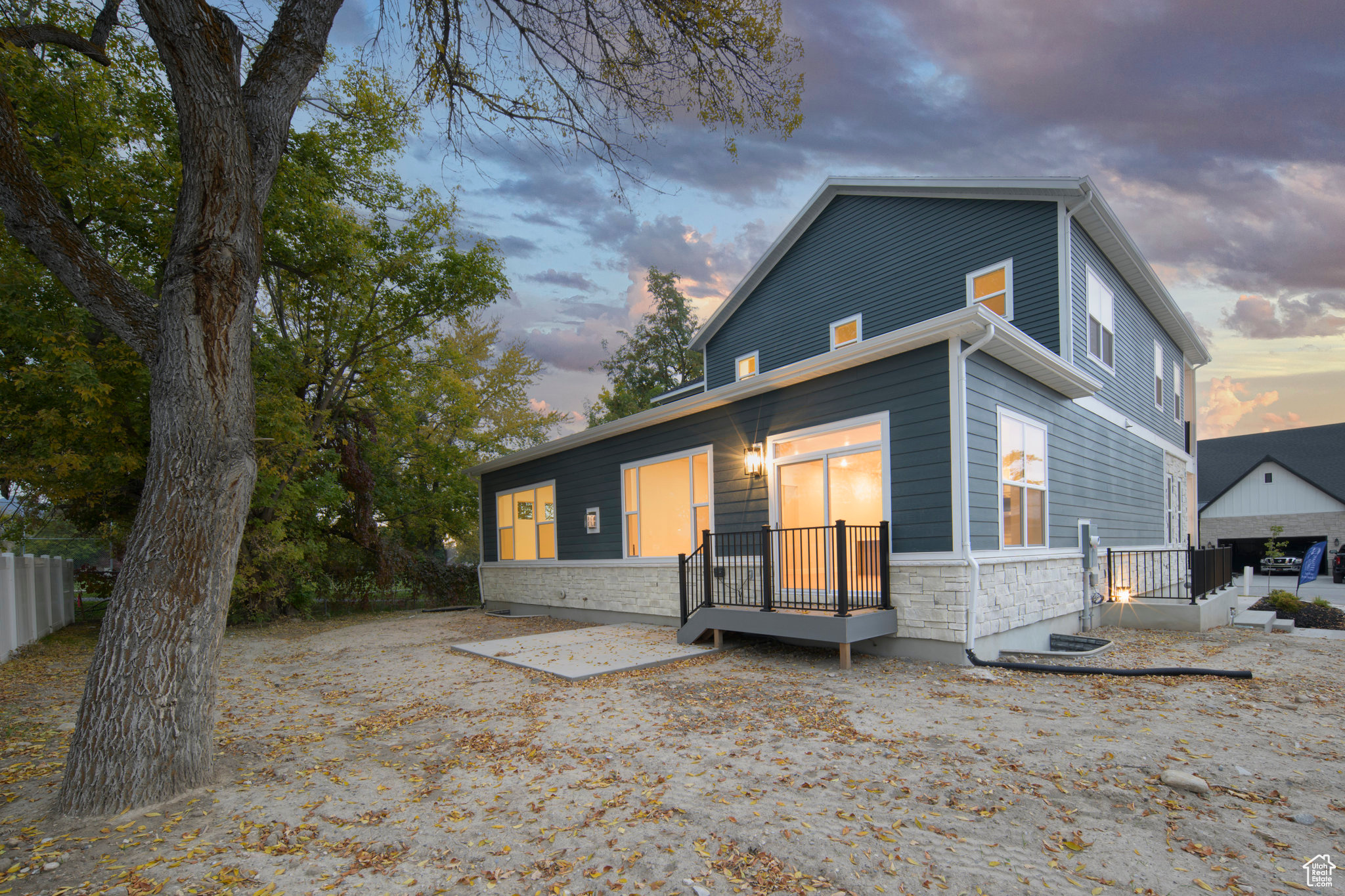 EVANS PARK - Residential