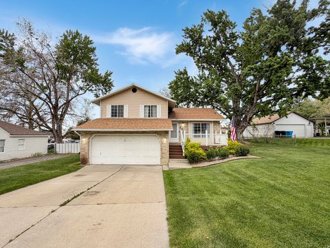 Photo of 2733 N 850 E, North Ogden, UT 84414 (MLS # 2155562)