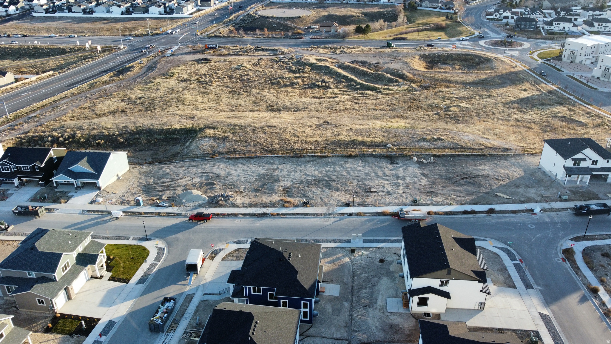 OQUIRRH WEST - Residential