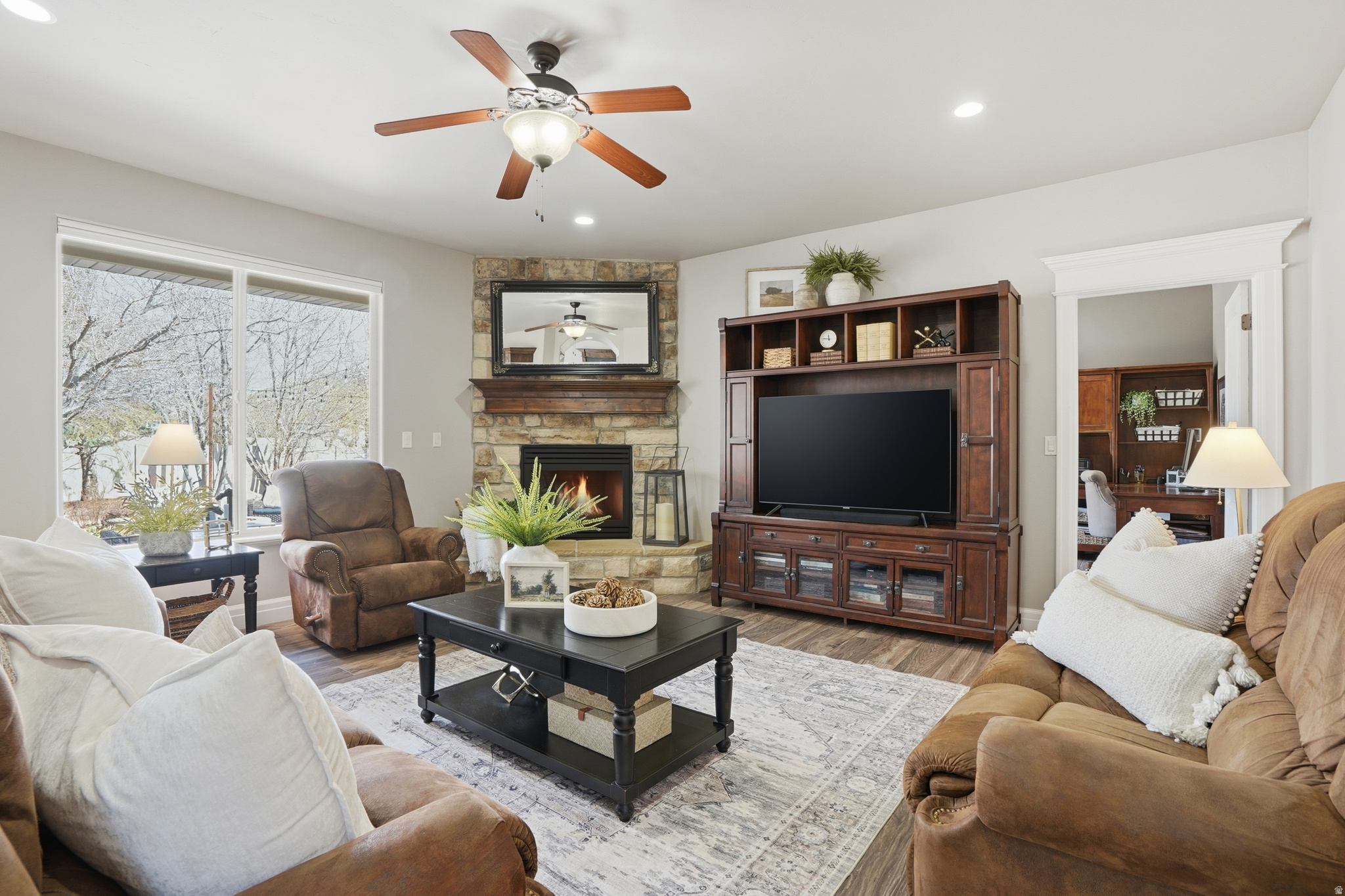 LUCAS MEADOWS - Residential