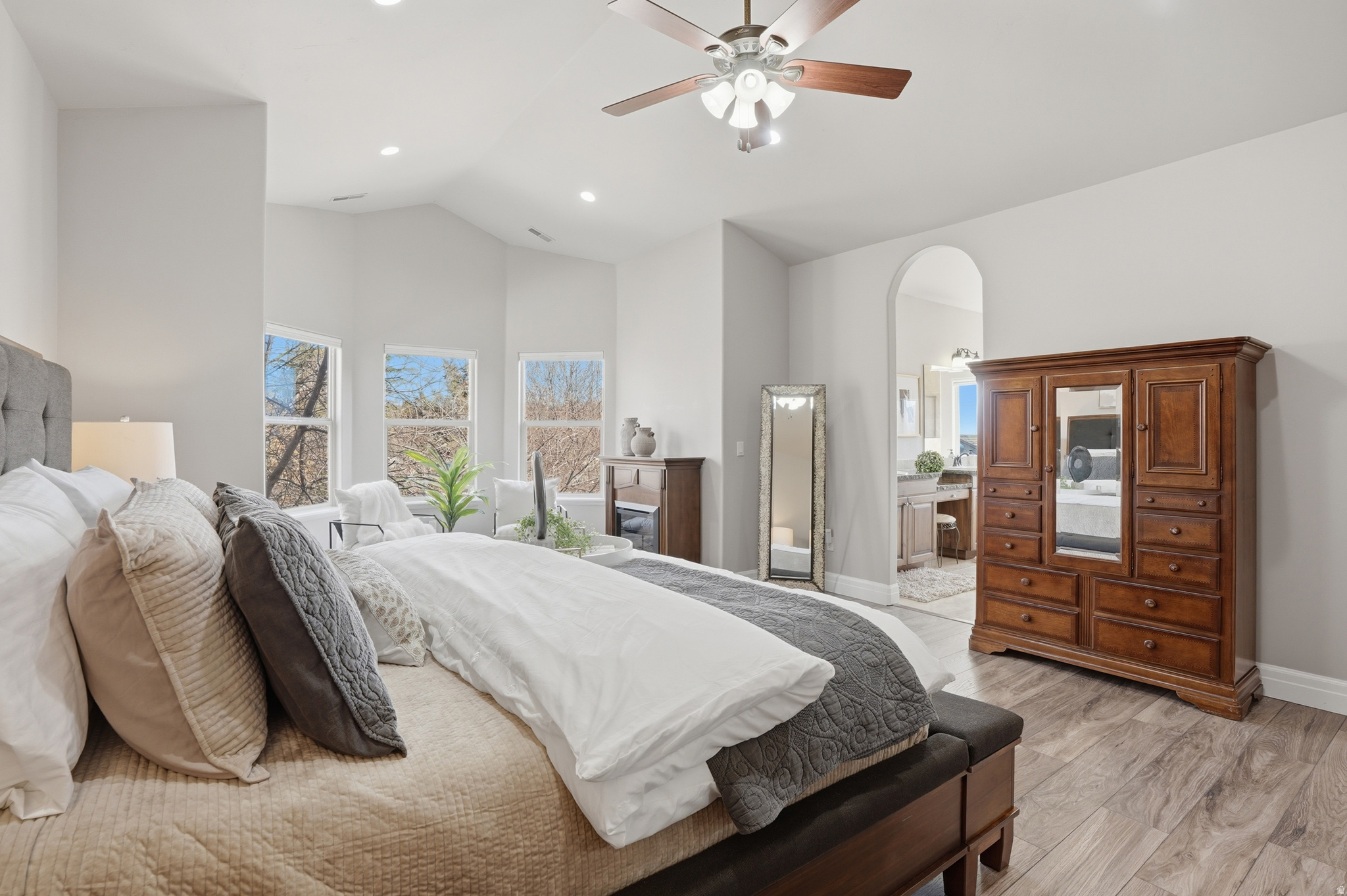 LUCAS MEADOWS - Residential