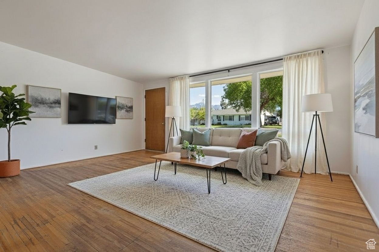 MEADOWBROOK FARMS - Residential