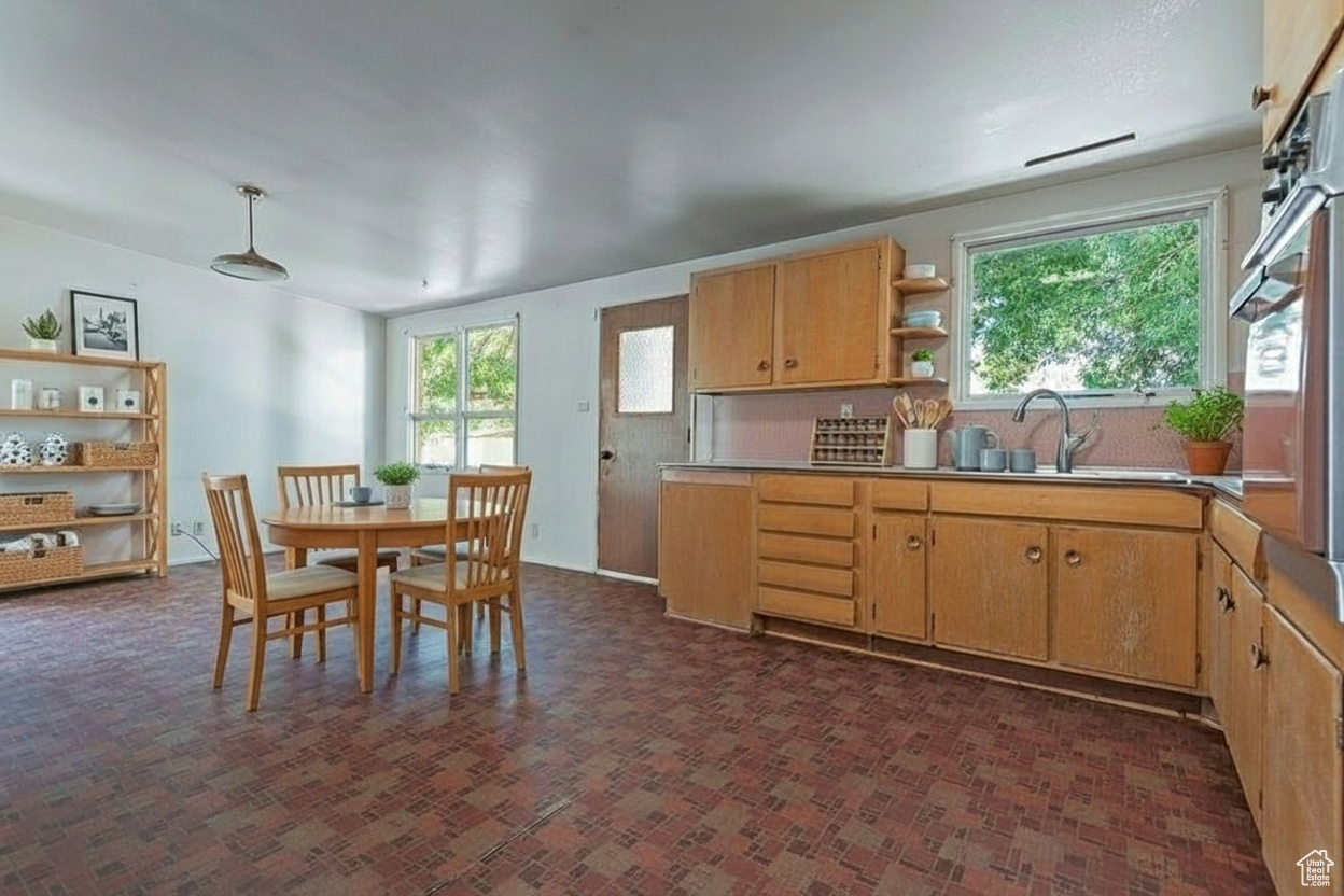 MEADOWBROOK FARMS - Residential