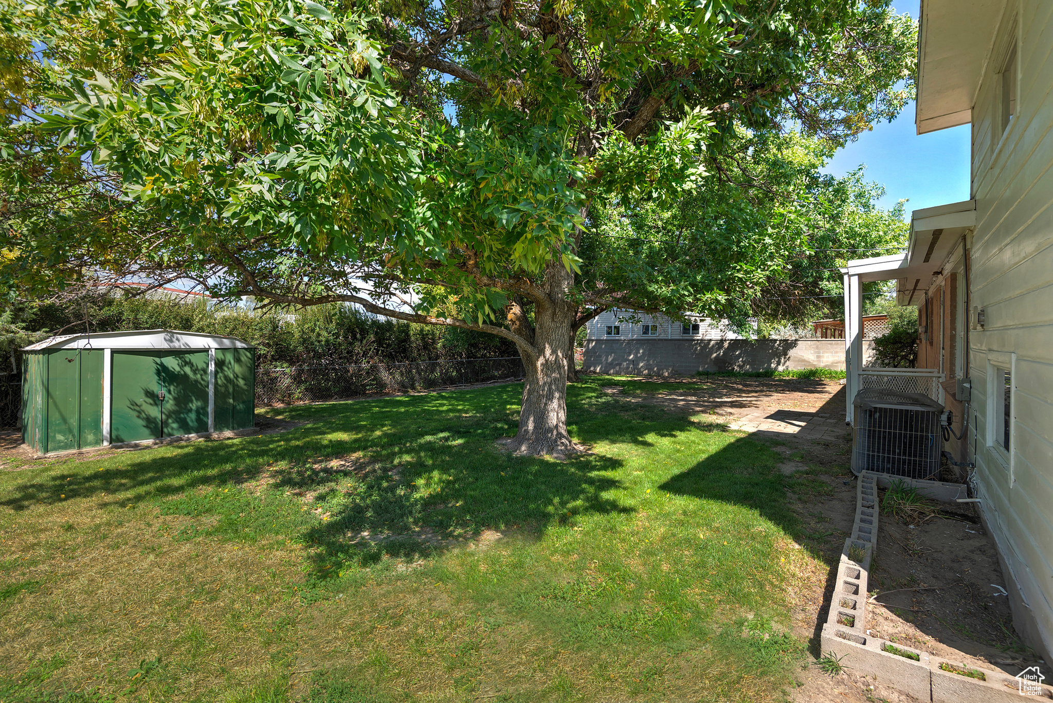 MEADOWBROOK FARMS - Residential