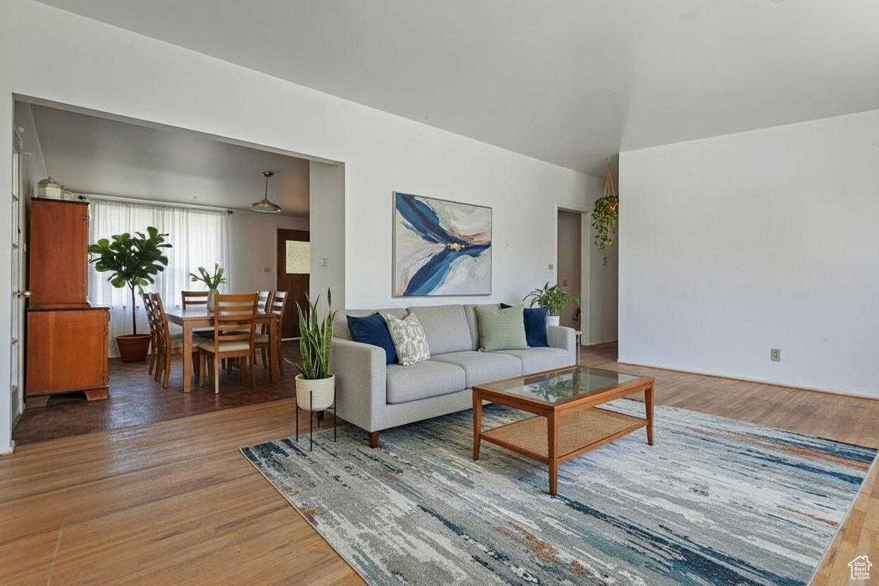 MEADOWBROOK FARMS - Residential