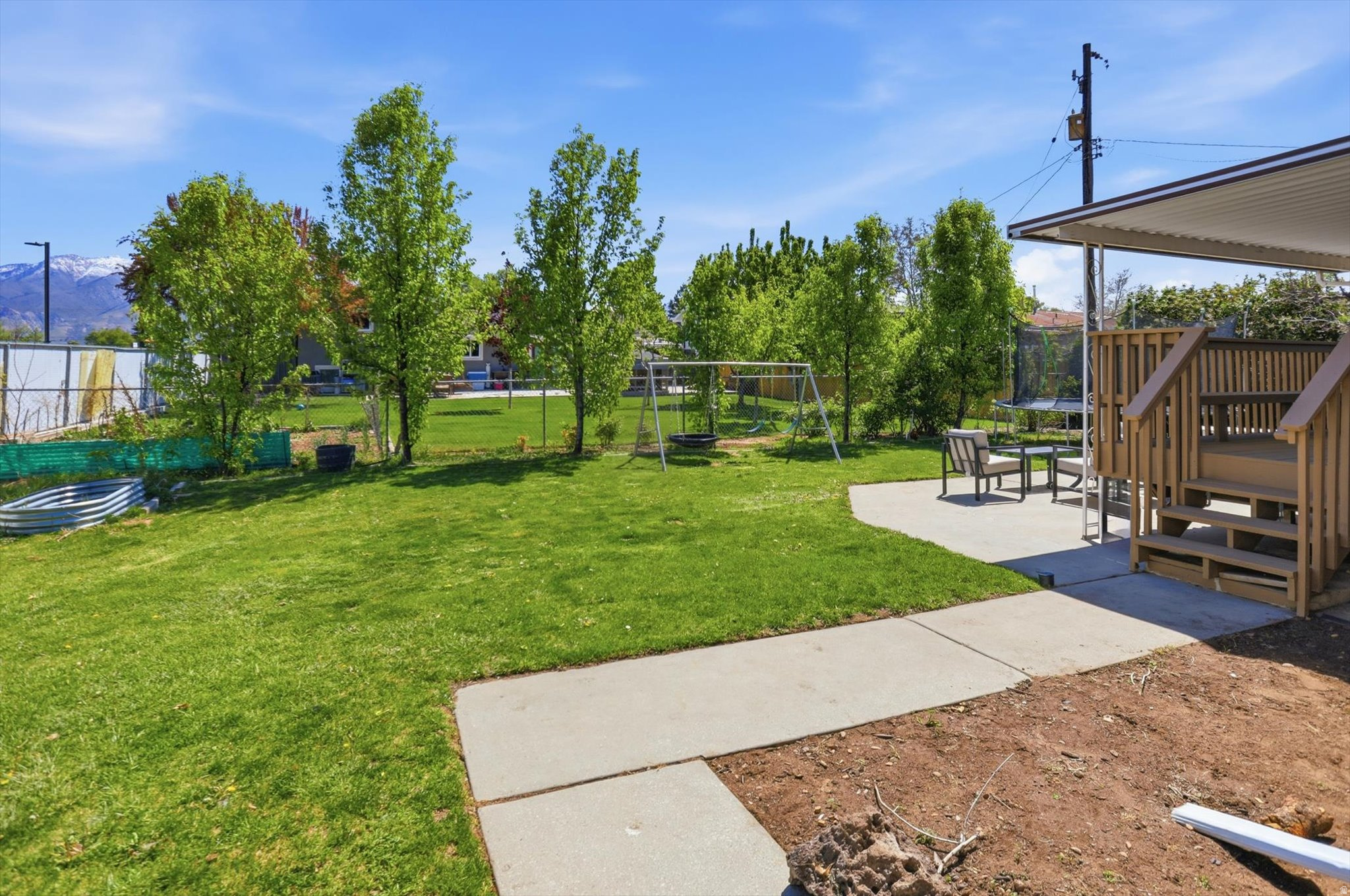 THOMPSON GARDEN SUBD - Residential