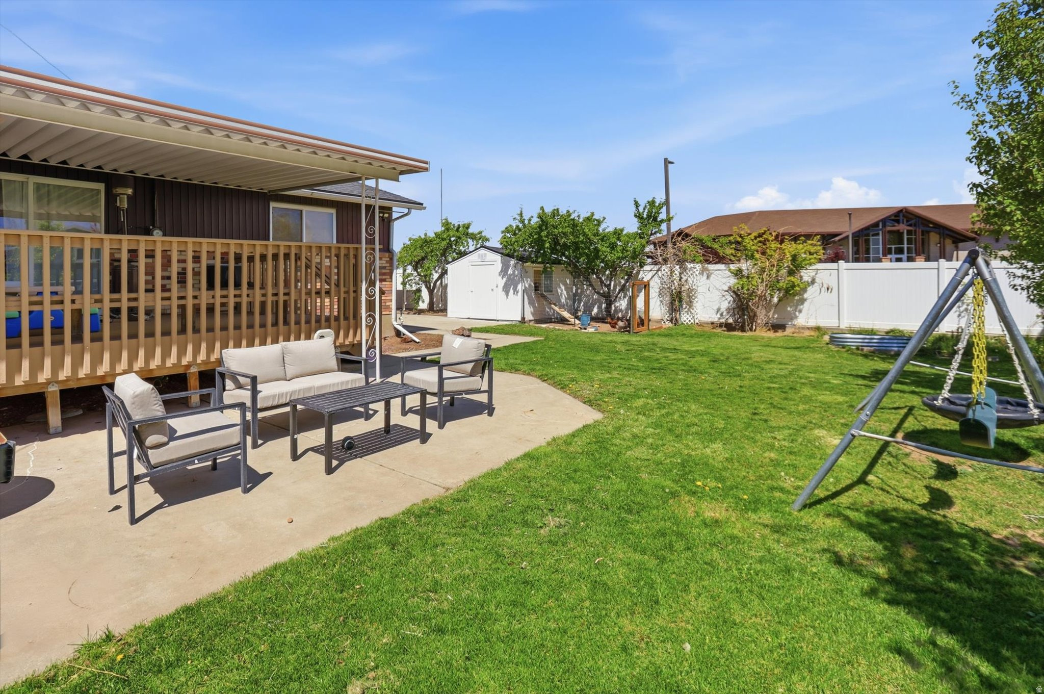 THOMPSON GARDEN SUBD - Residential