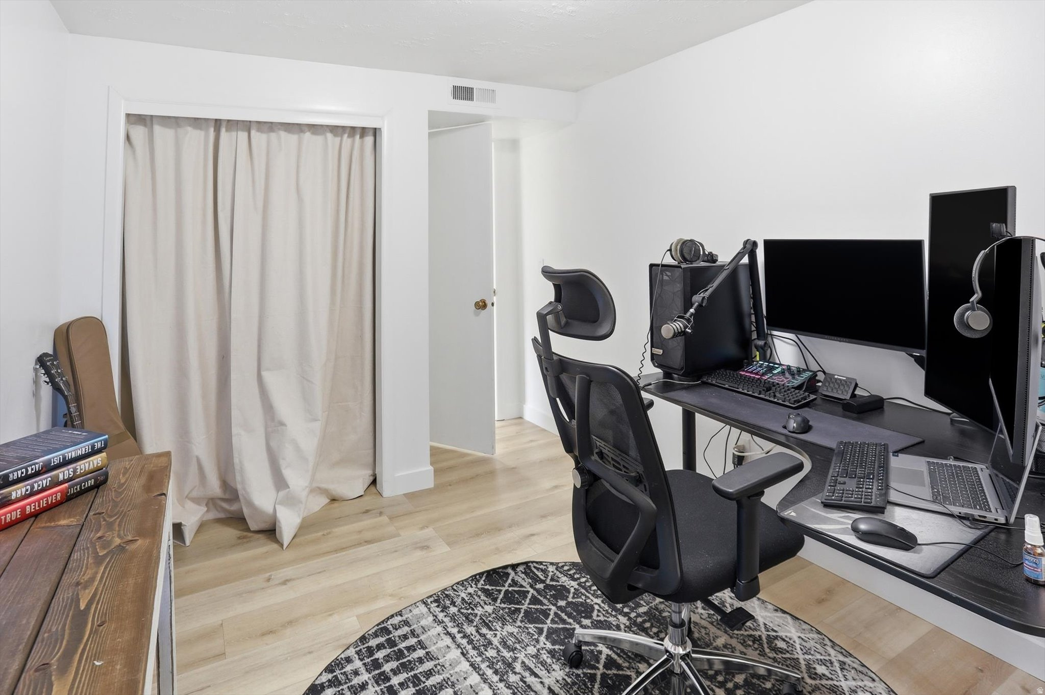 THOMPSON GARDEN SUBD - Residential