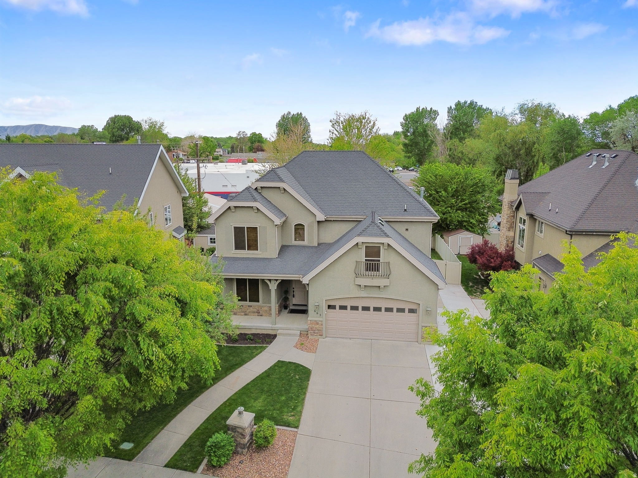 WILD HORSE - Residential