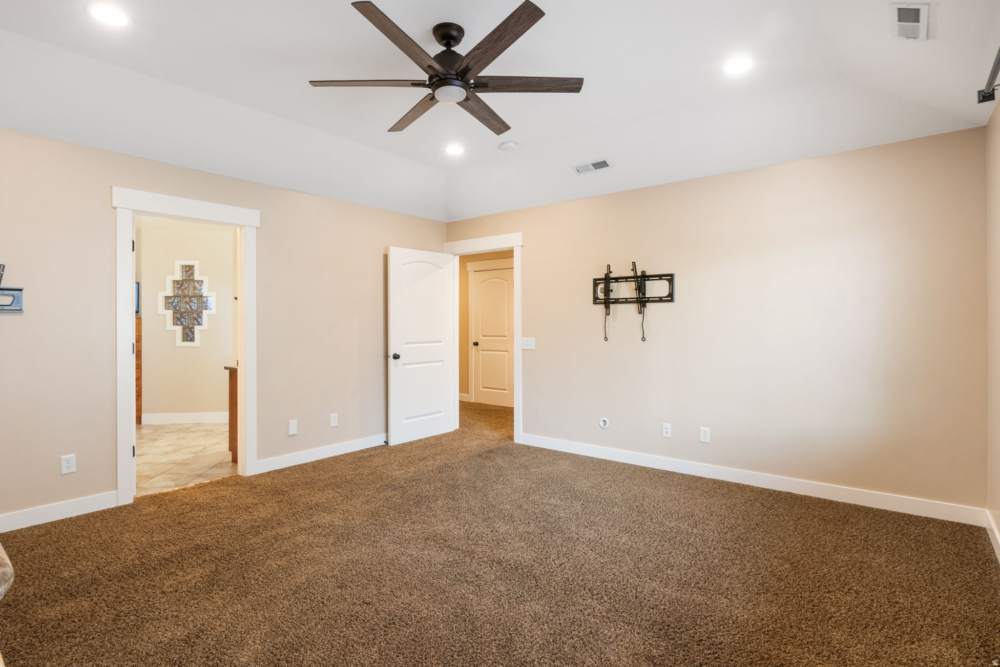 WILD HORSE - Residential