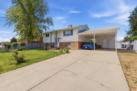 Tiny photo for 277 E 1150 N, Layton, UT 84041 (MLS # 2170829)
