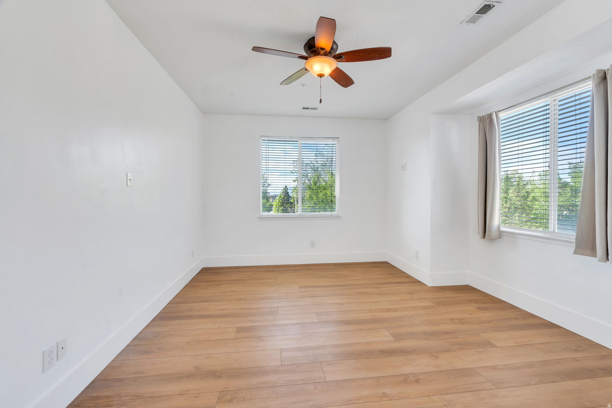 THANKSGIVING MEADOWS - Residential