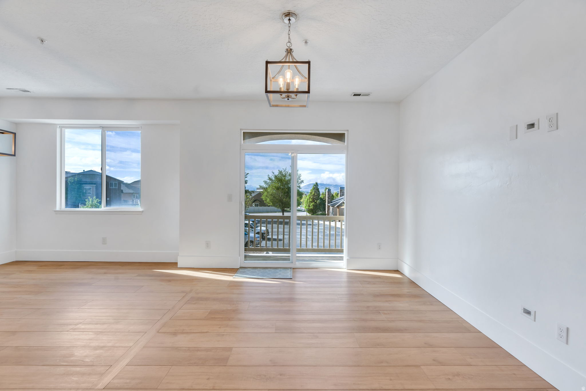 THANKSGIVING MEADOWS - Residential