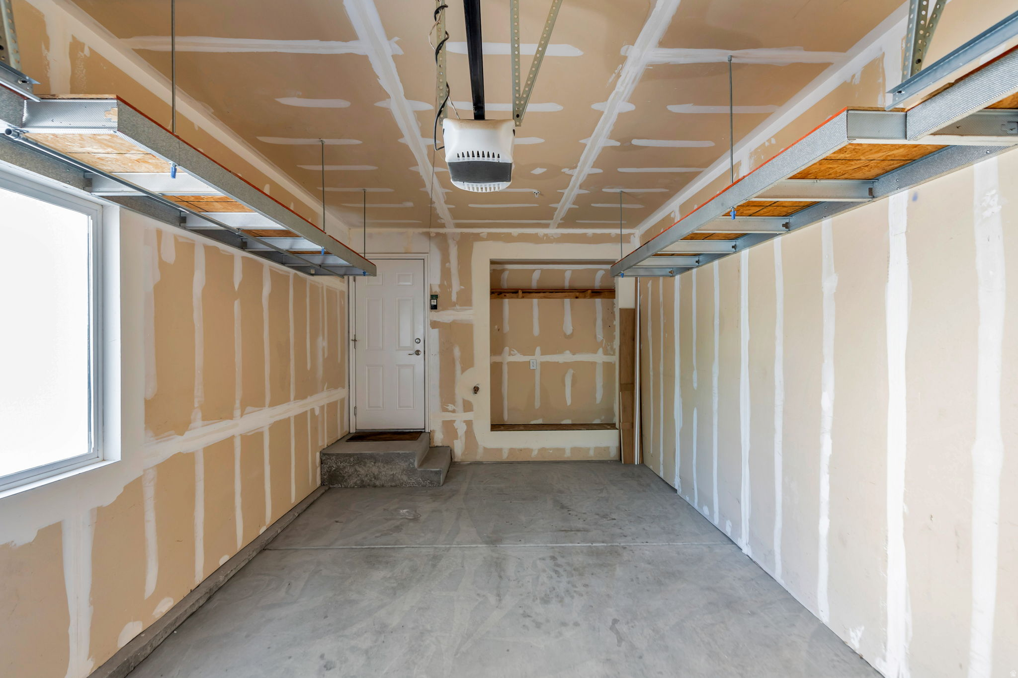 THANKSGIVING MEADOWS - Residential