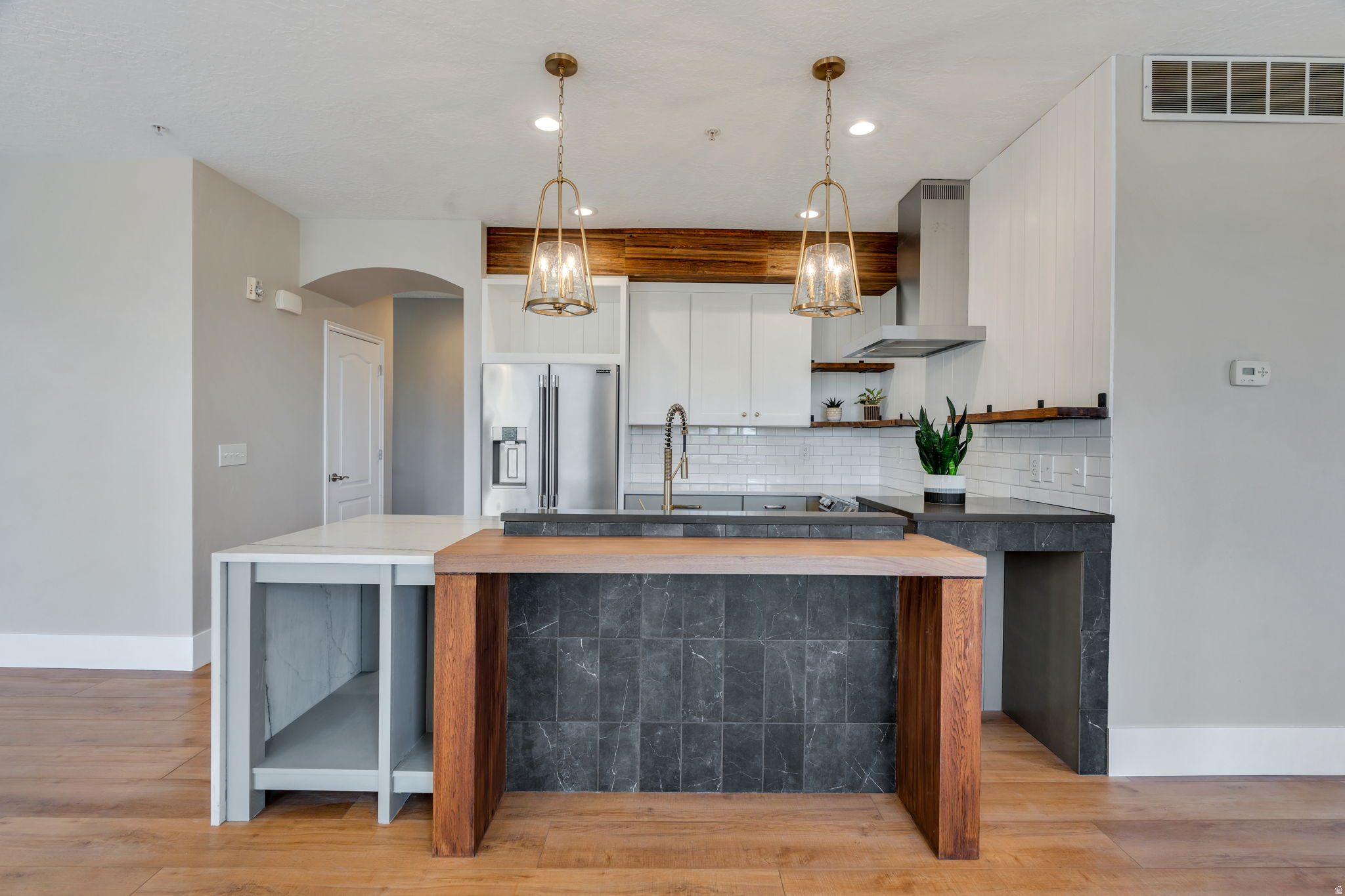 THANKSGIVING MEADOWS - Residential