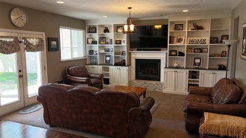 Tiny photo for 2368 S 825 W, Syracuse, UT 84075 (MLS # 2158620)