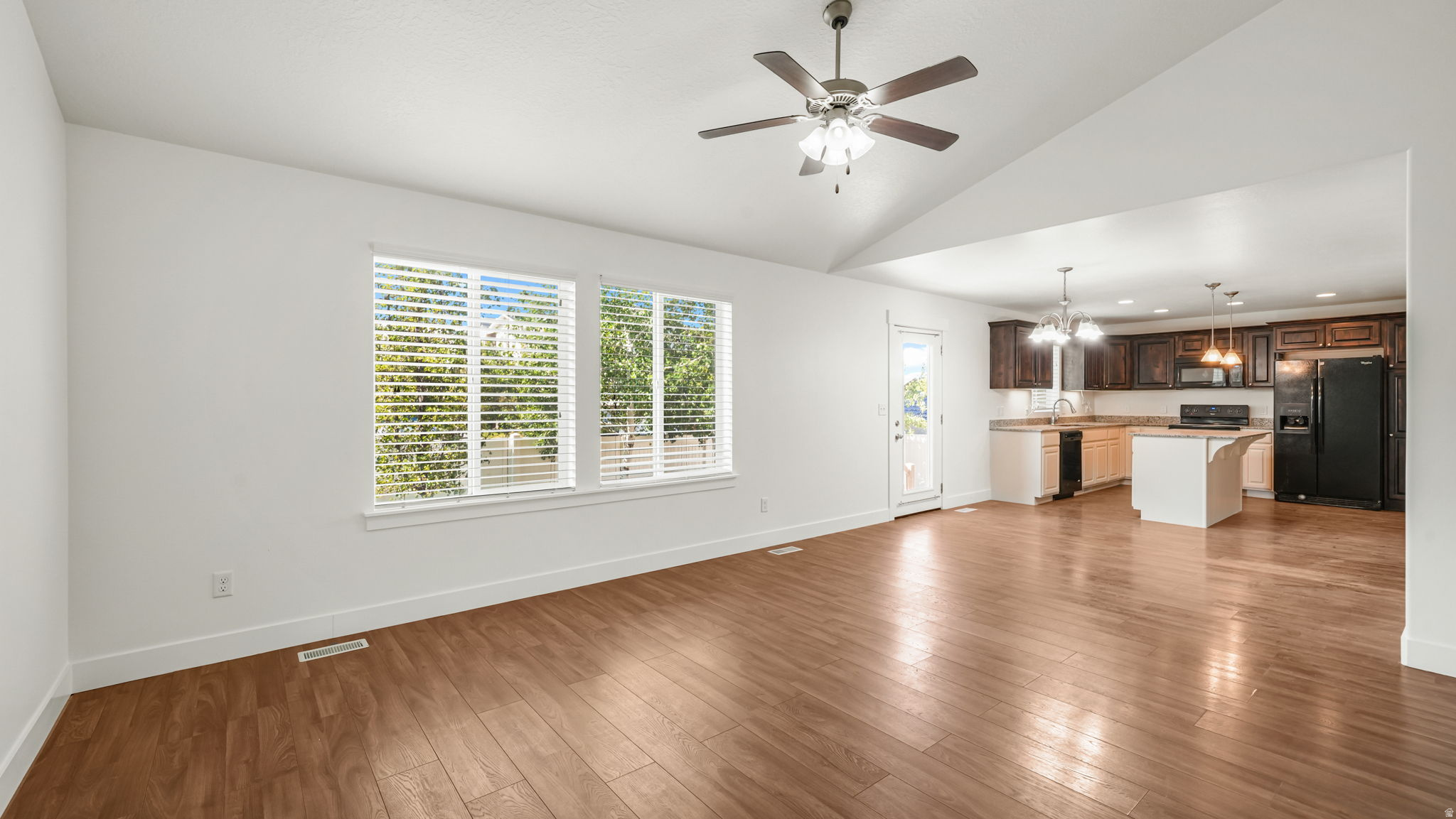 RANCH LANDING COTTAGES - Residential