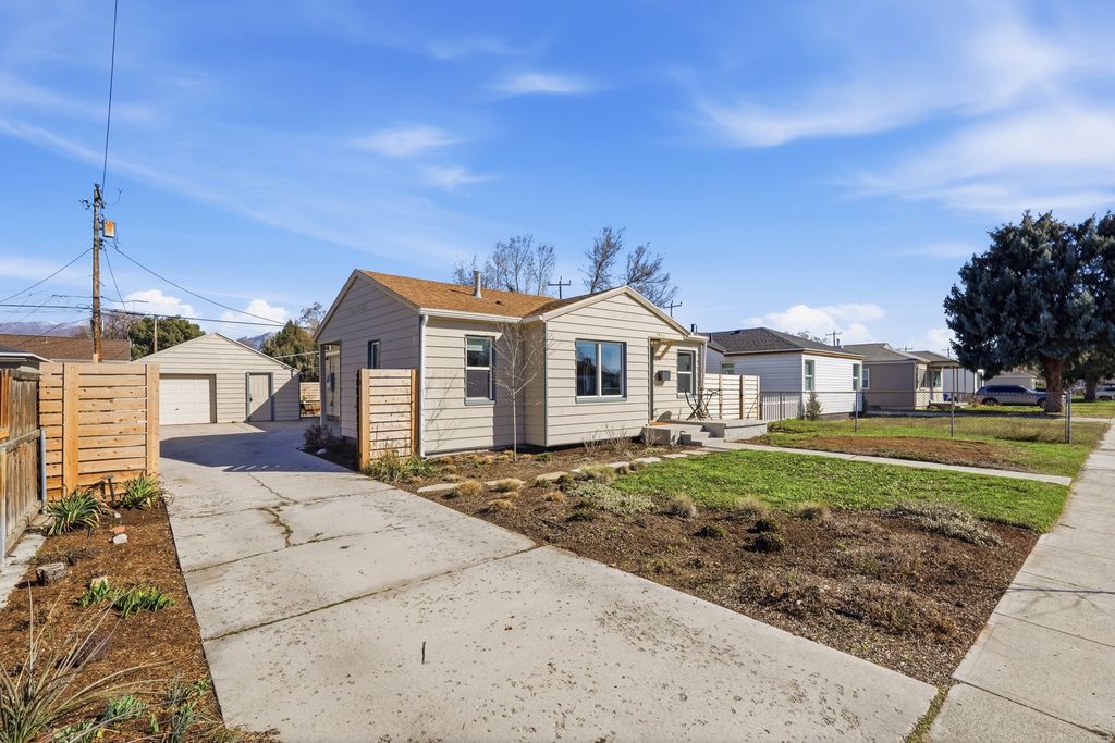 Photo of 2955 S BLAIR ST, South Salt Lake, UT 84115 (MLS # 2142970)