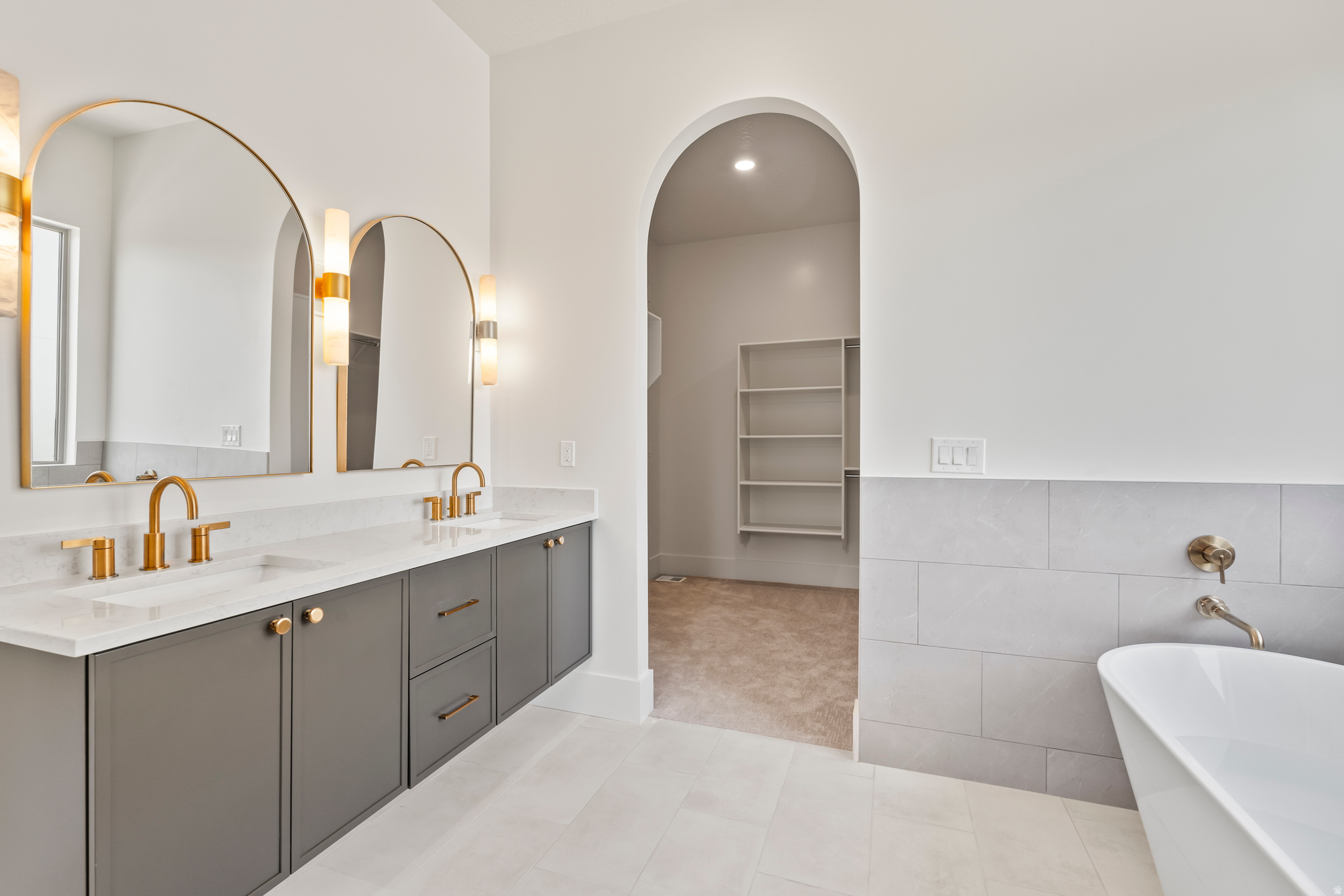 MILLCREEK COTTAGES IN VANWAGONER WAY SUB LOT 5 - Residential