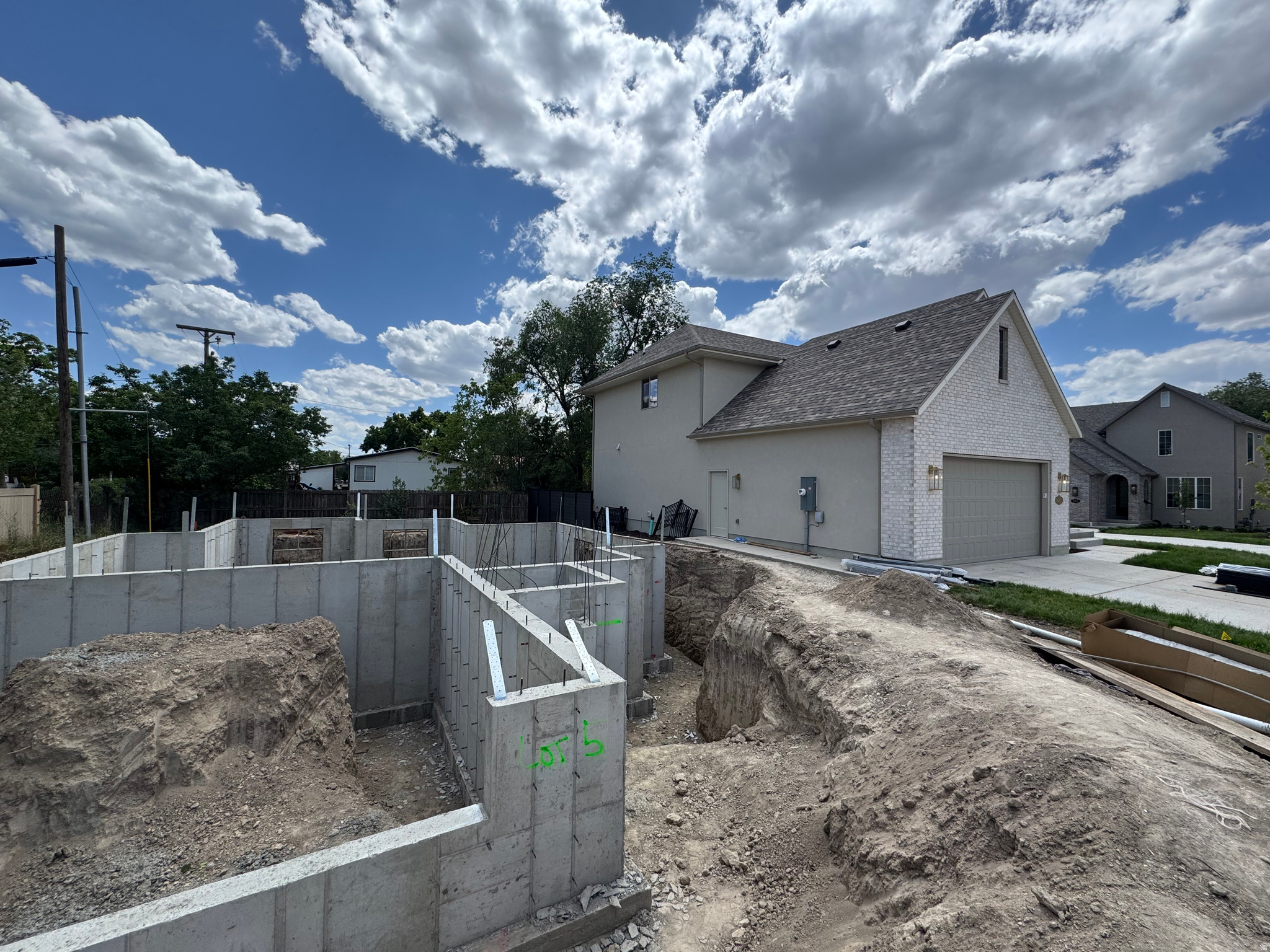 MILLCREEK COTTAGES IN VANWAGONER WAY SUB LOT 5 - Residential