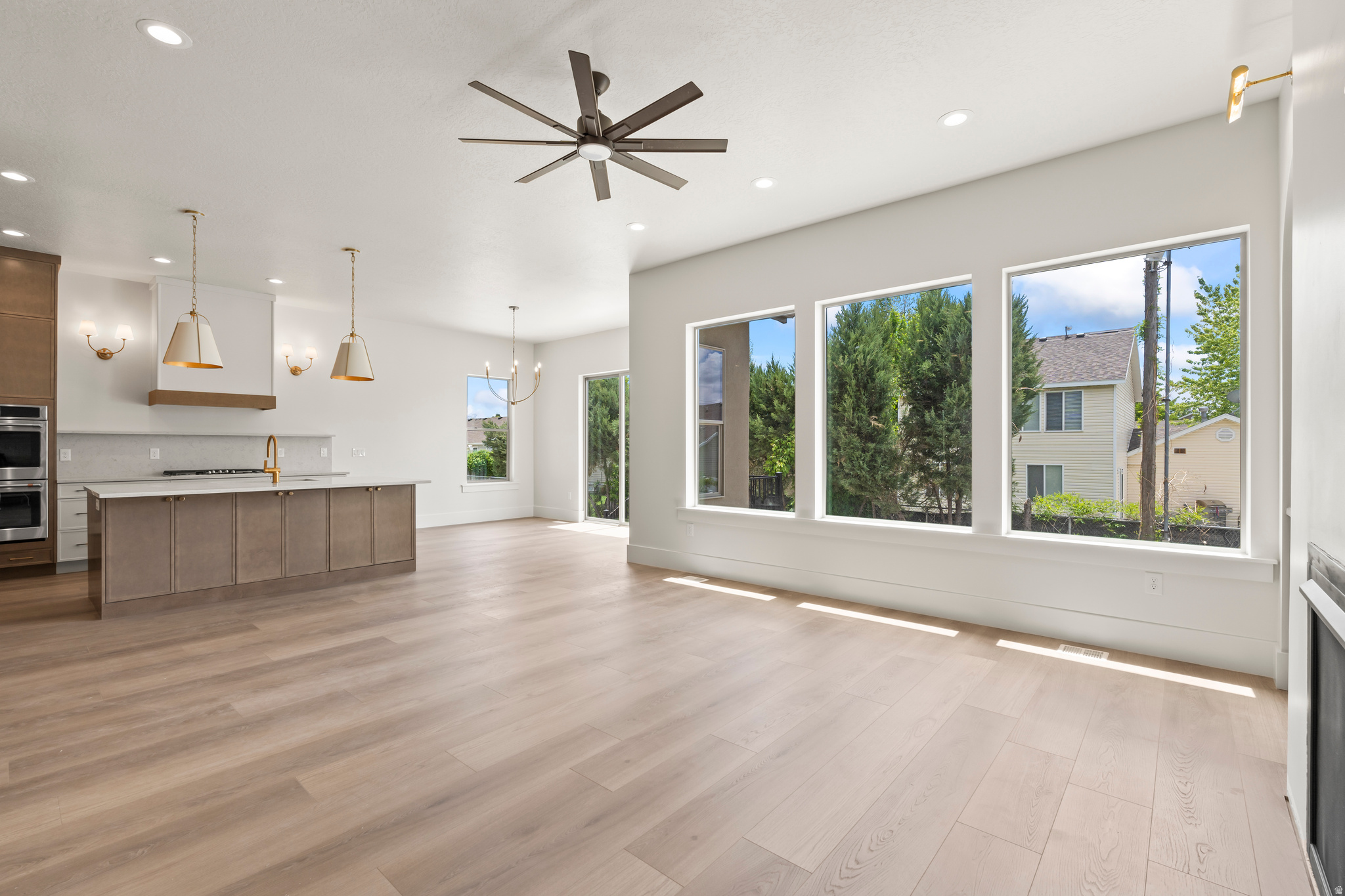 MILLCREEK COTTAGES IN VANWAGONER WAY SUB LOT 5 - Residential