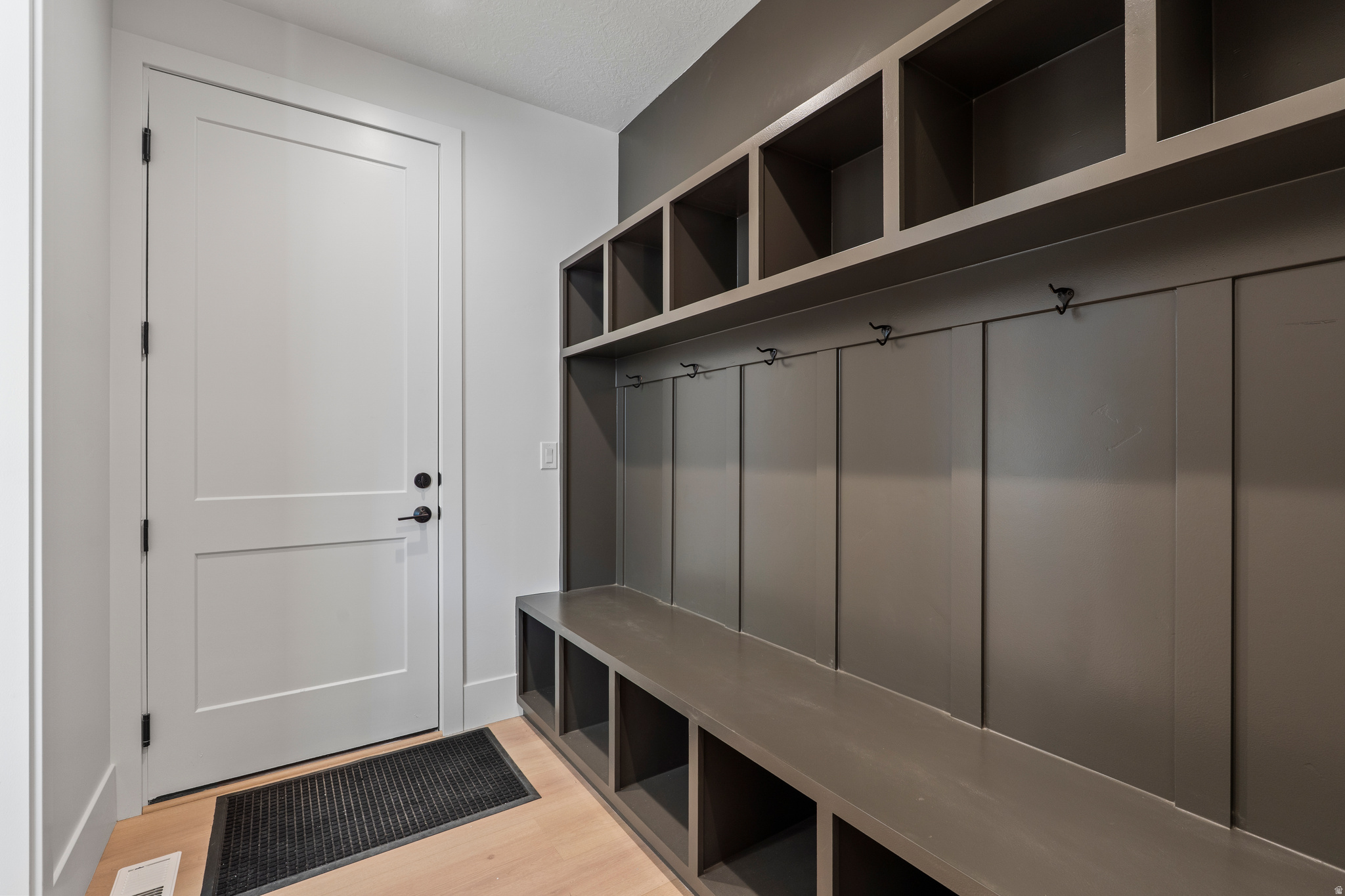 MILLCREEK COTTAGES IN VANWAGONER WAY SUB LOT 5 - Residential