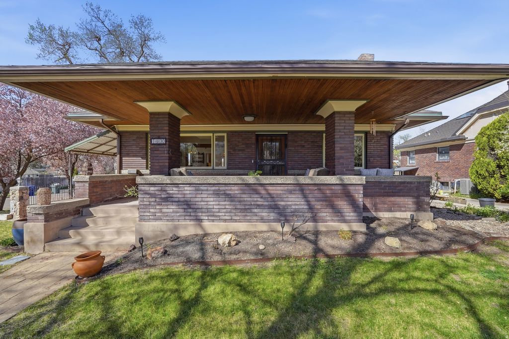 Photo of 1400 S 1000 E, Salt Lake City, UT 84105 (MLS # 2146379)