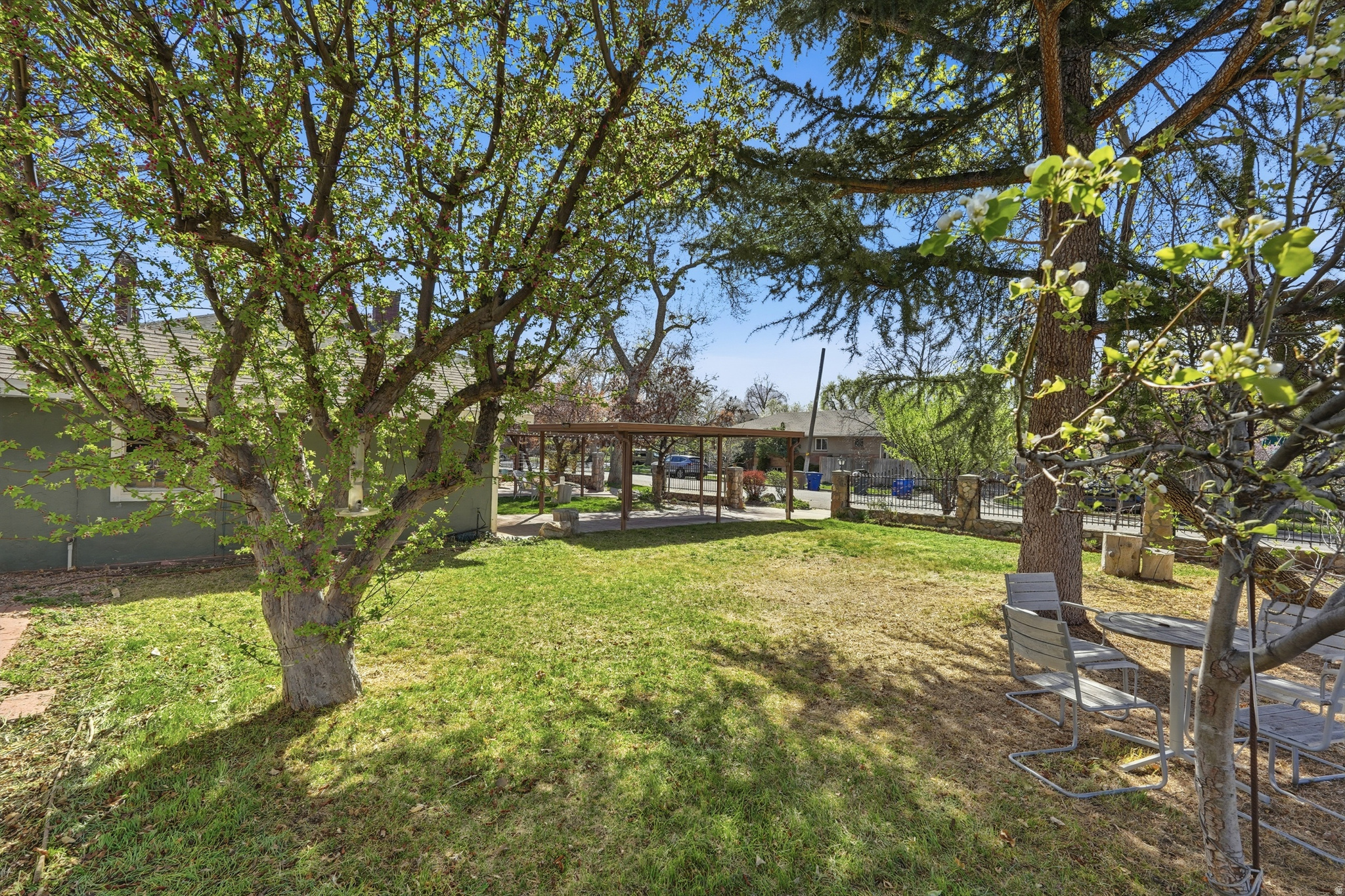 FRUITVILL - Residential