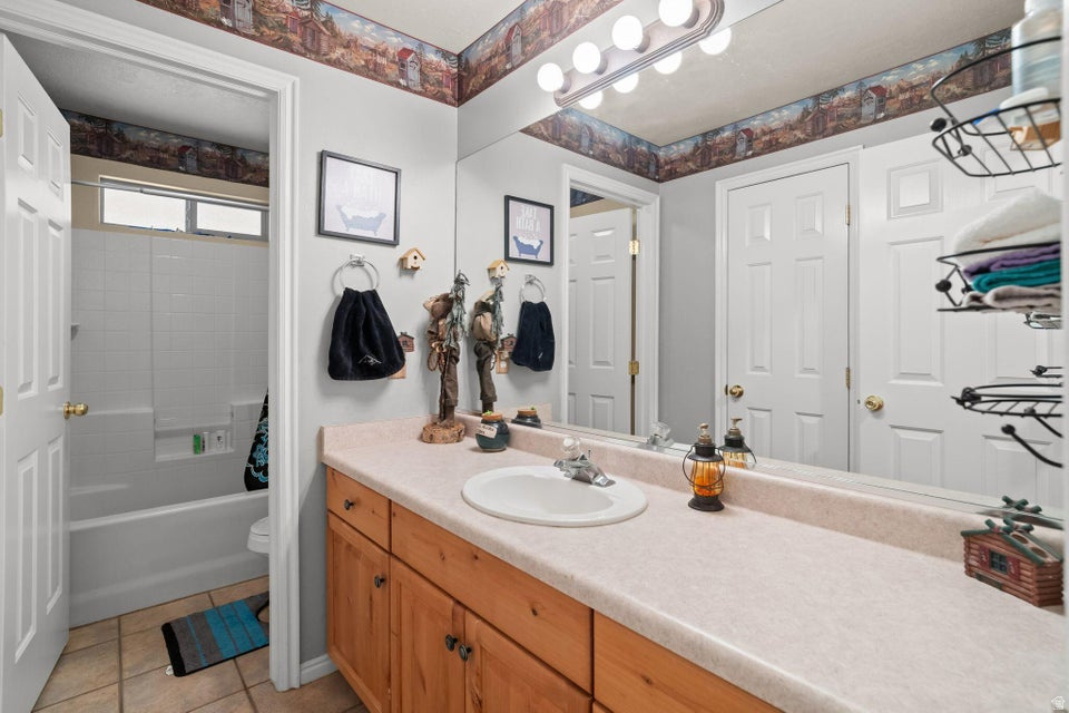 PINE ACRES - Residential