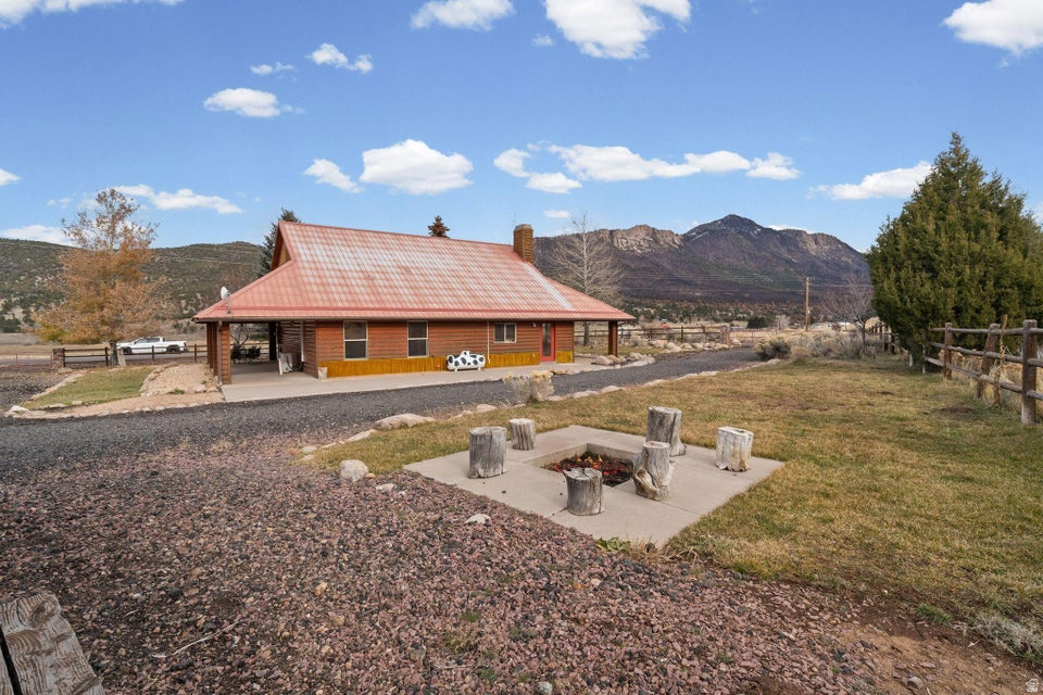 PINE ACRES - Residential