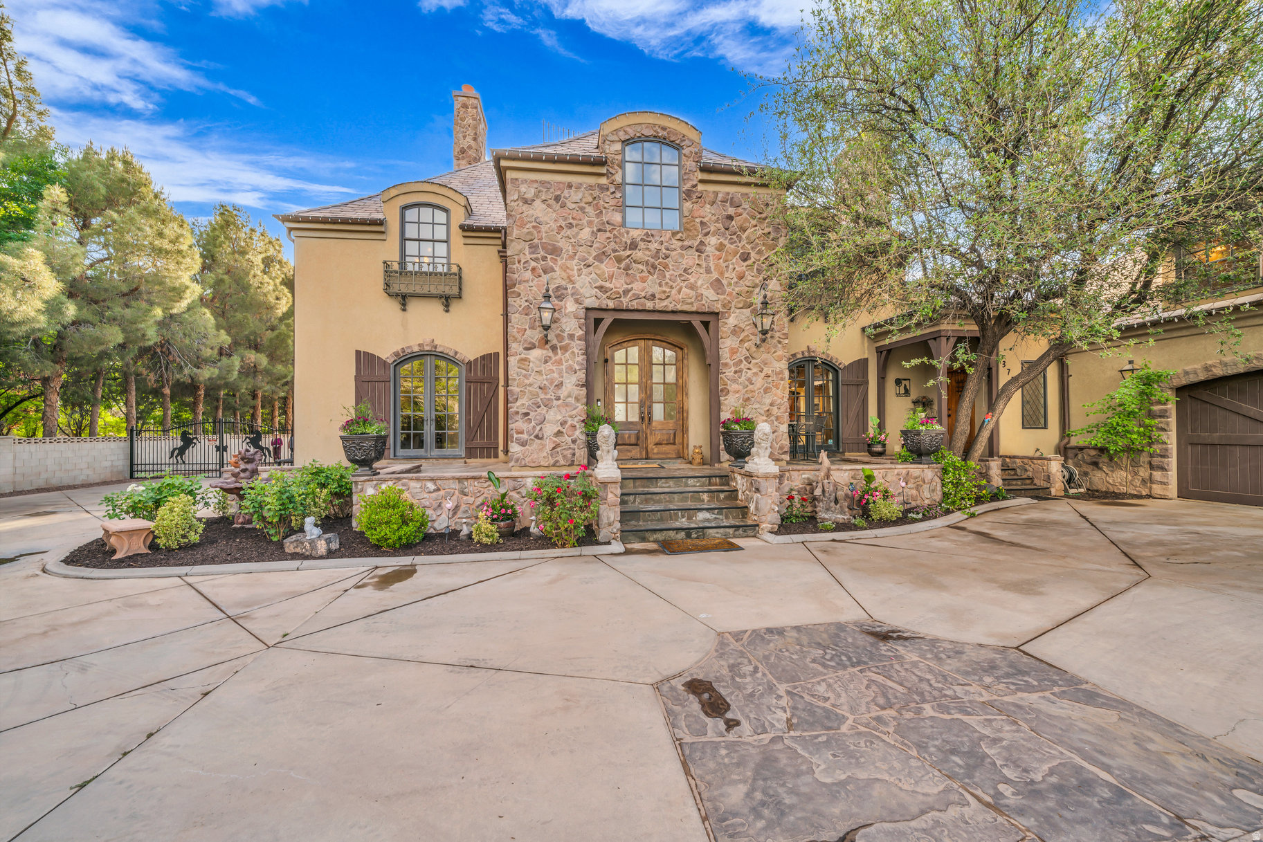 BLOOMINGTON RANCHES 6 AMD - Residential