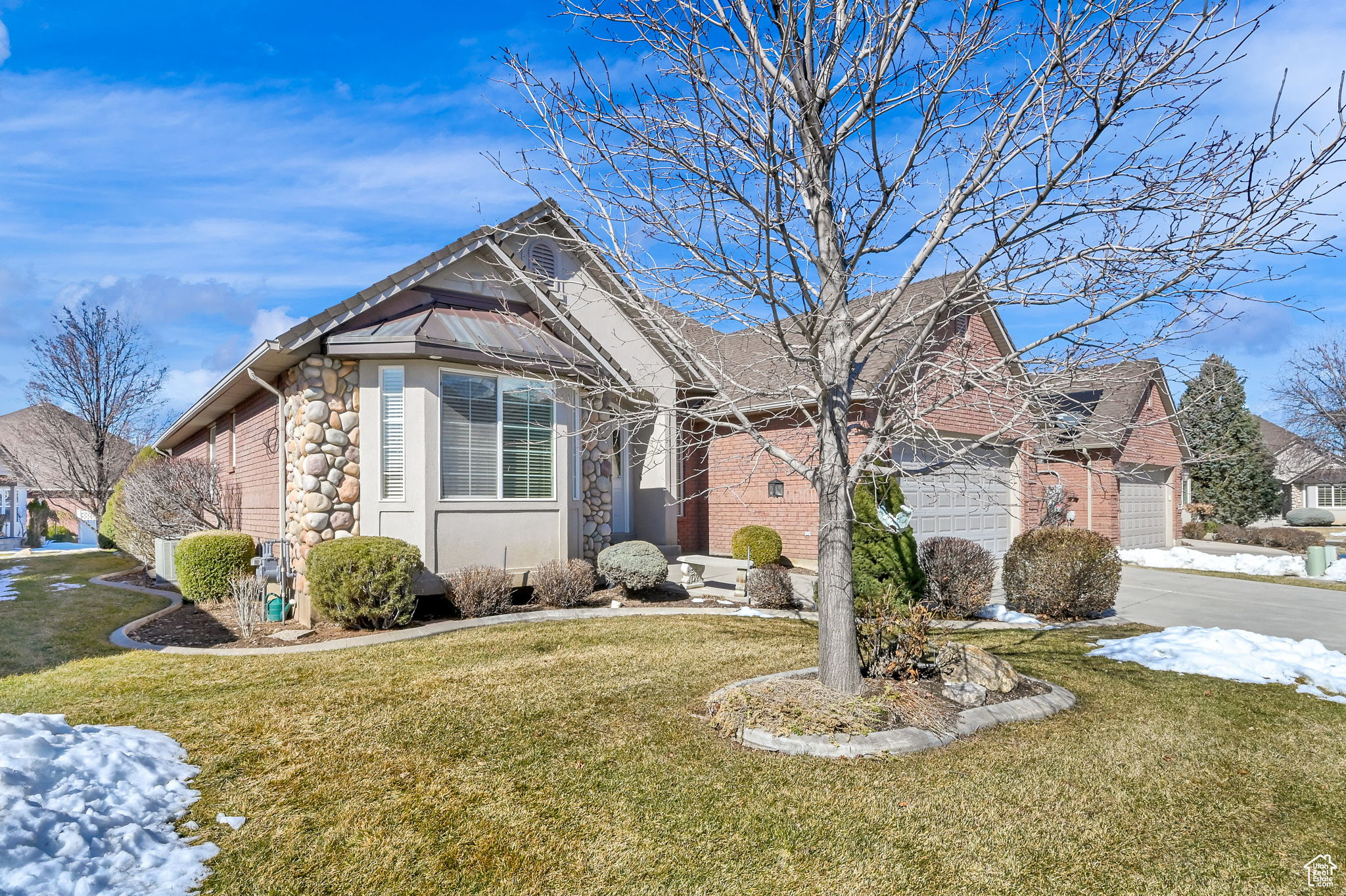 THE COTTAGES AT PLEASANT VALLEY - Residential