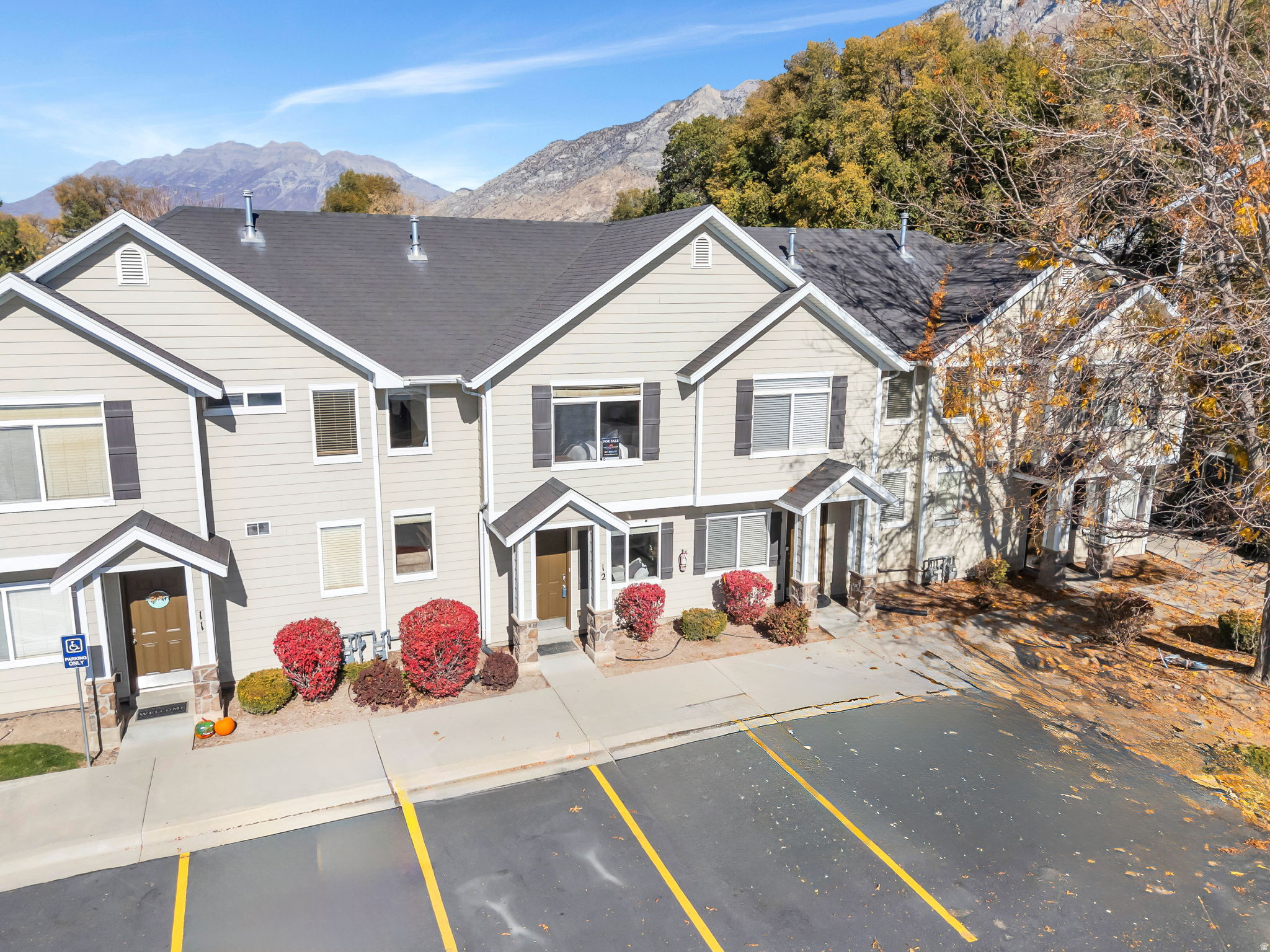 CANYON VILLAGE - Residential