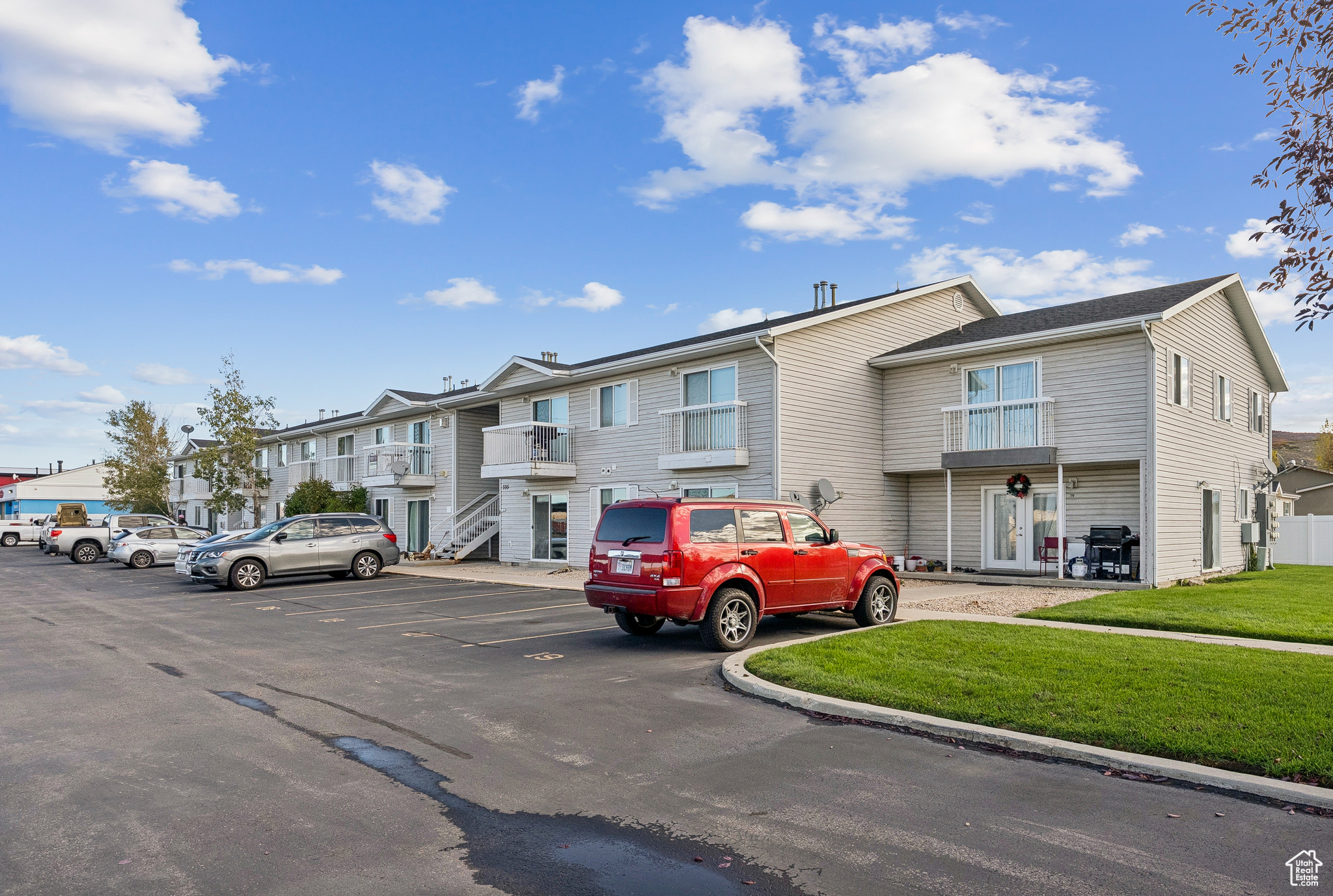 UINTA VIEW CONDOMINIUM - Residential