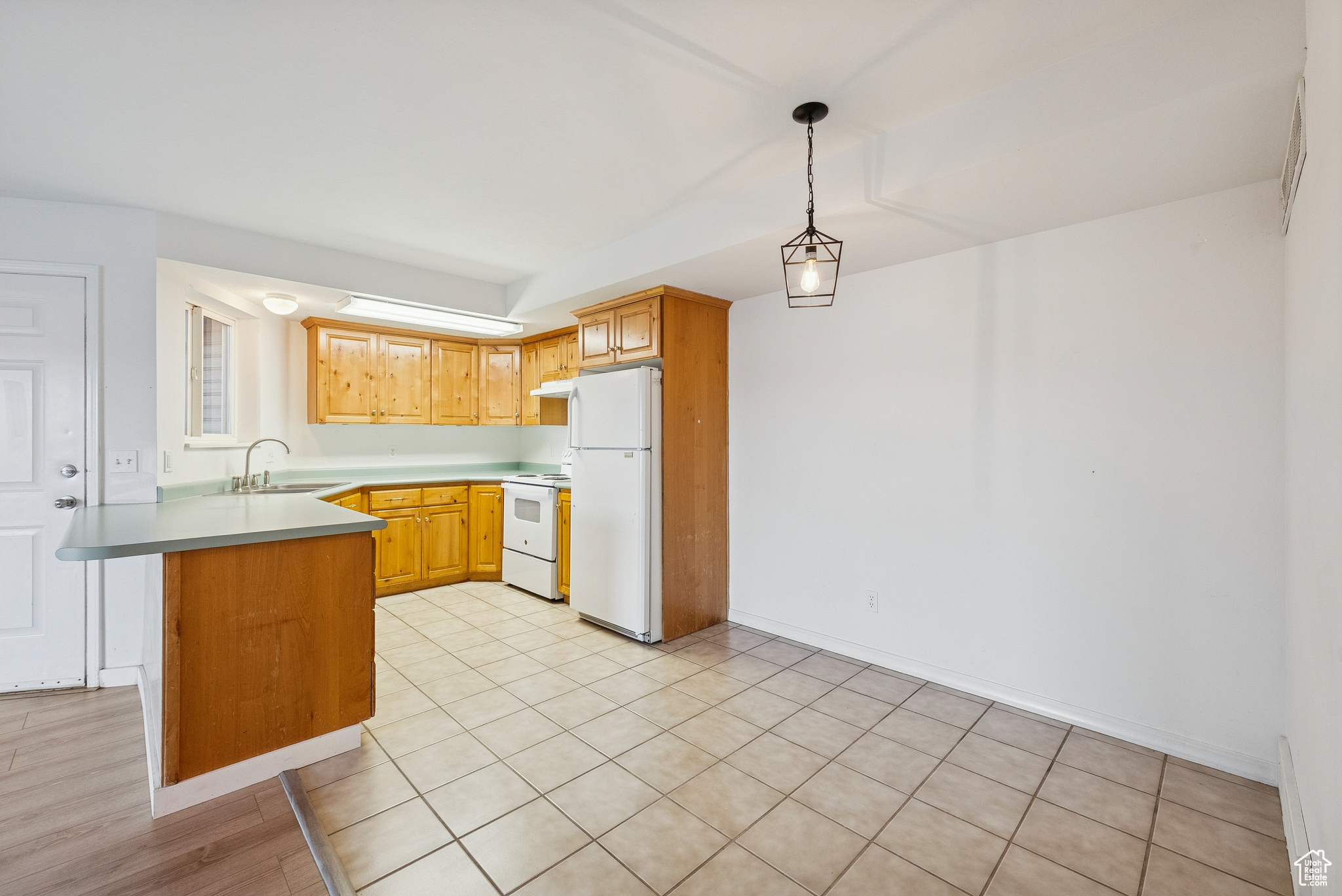 UINTA VIEW CONDOMINIUM - Residential