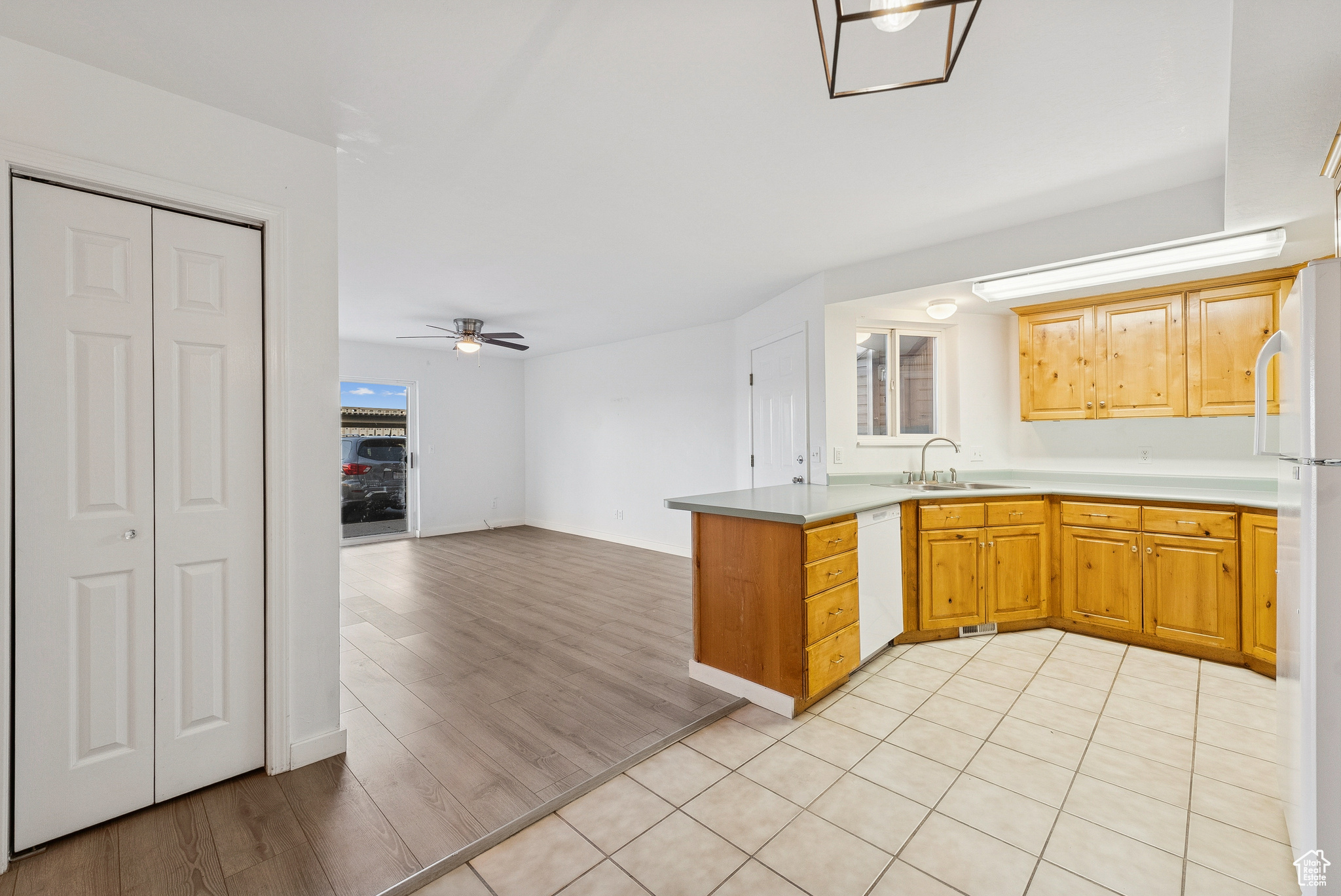 UINTA VIEW CONDOMINIUM - Residential