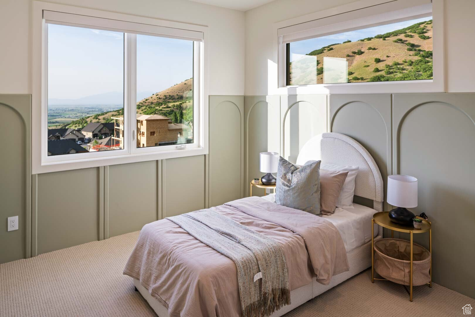 SCENIC RIDGE - Residential