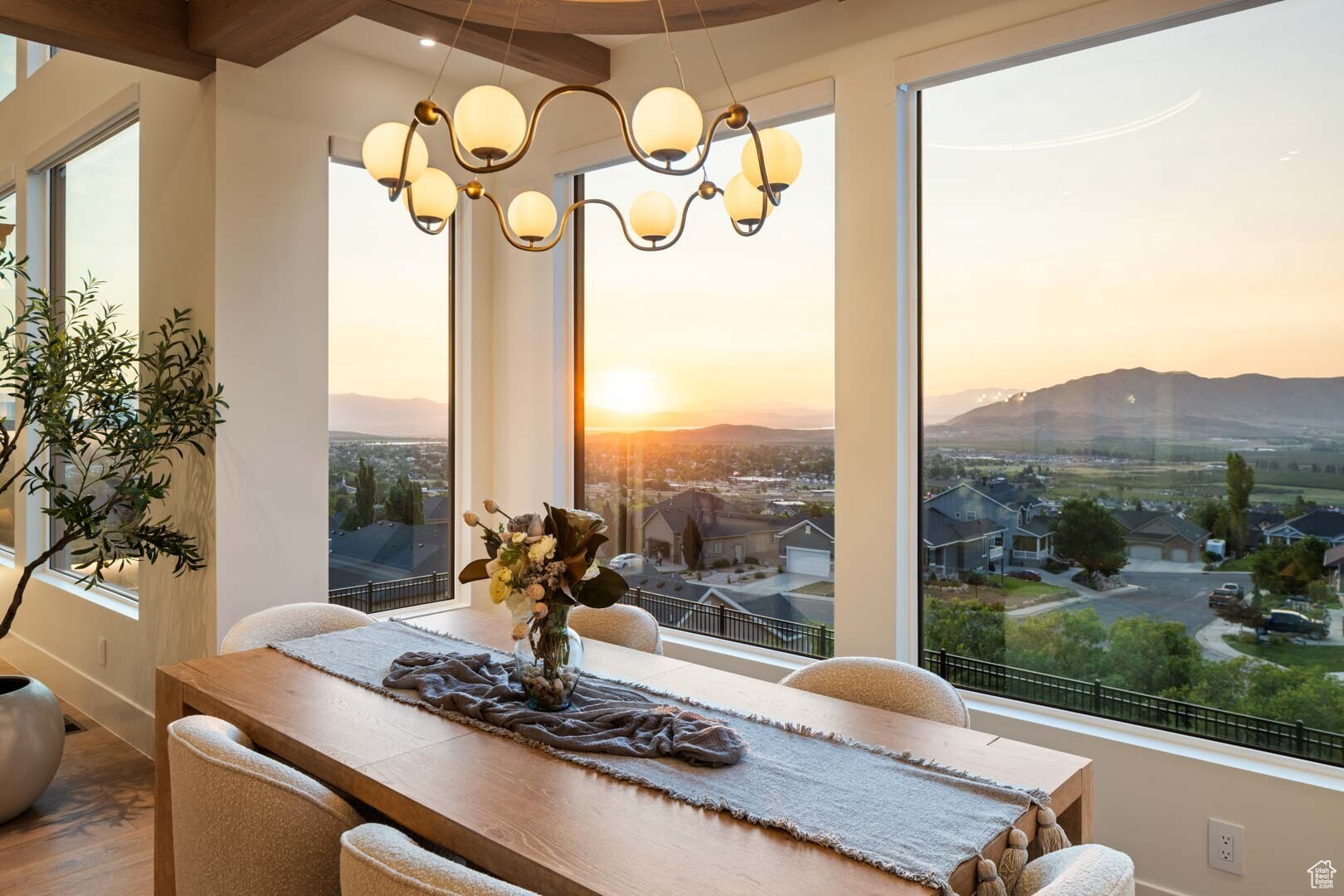 SCENIC RIDGE - Residential