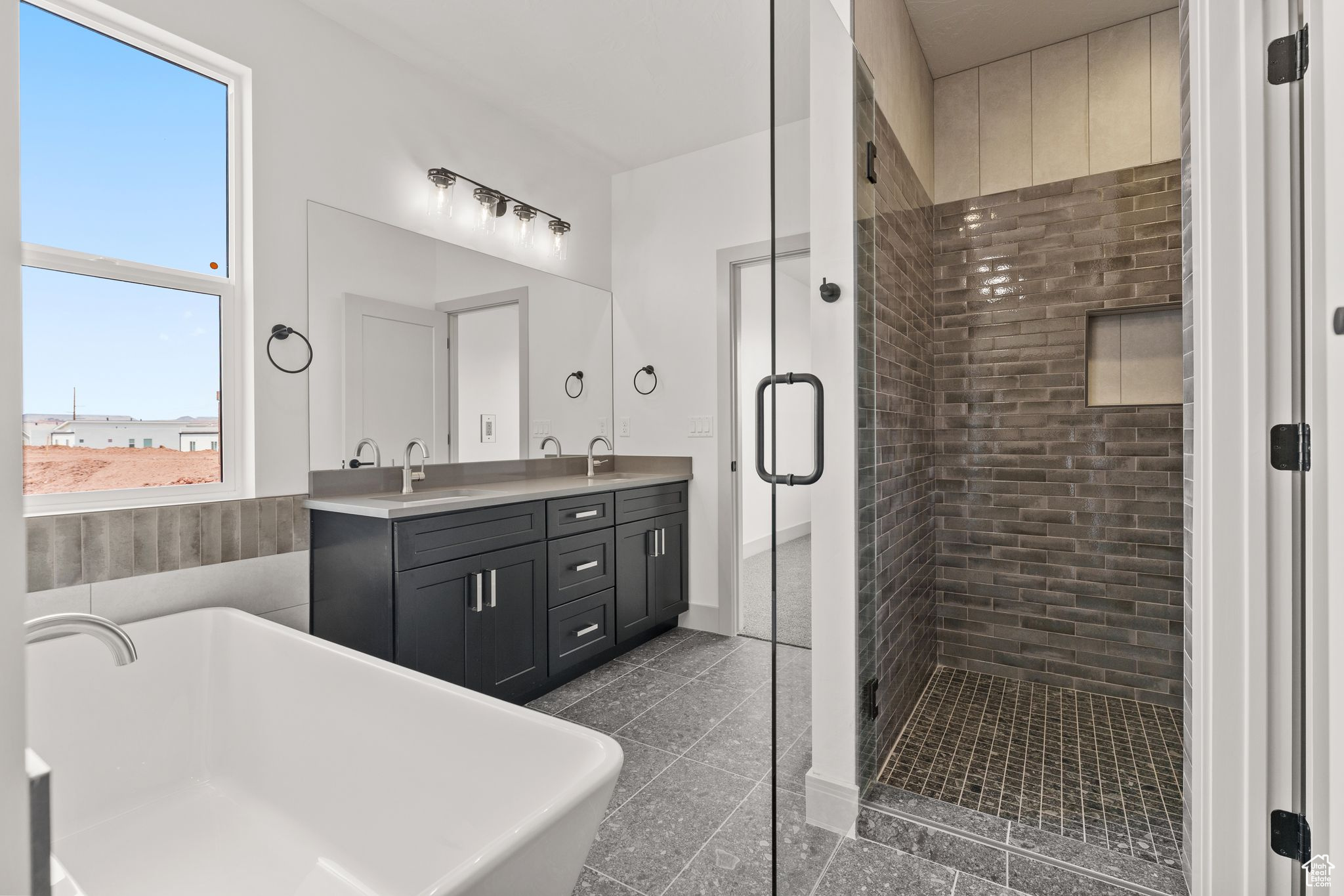 DESERT RIDGE ESTATES 1A - Residential