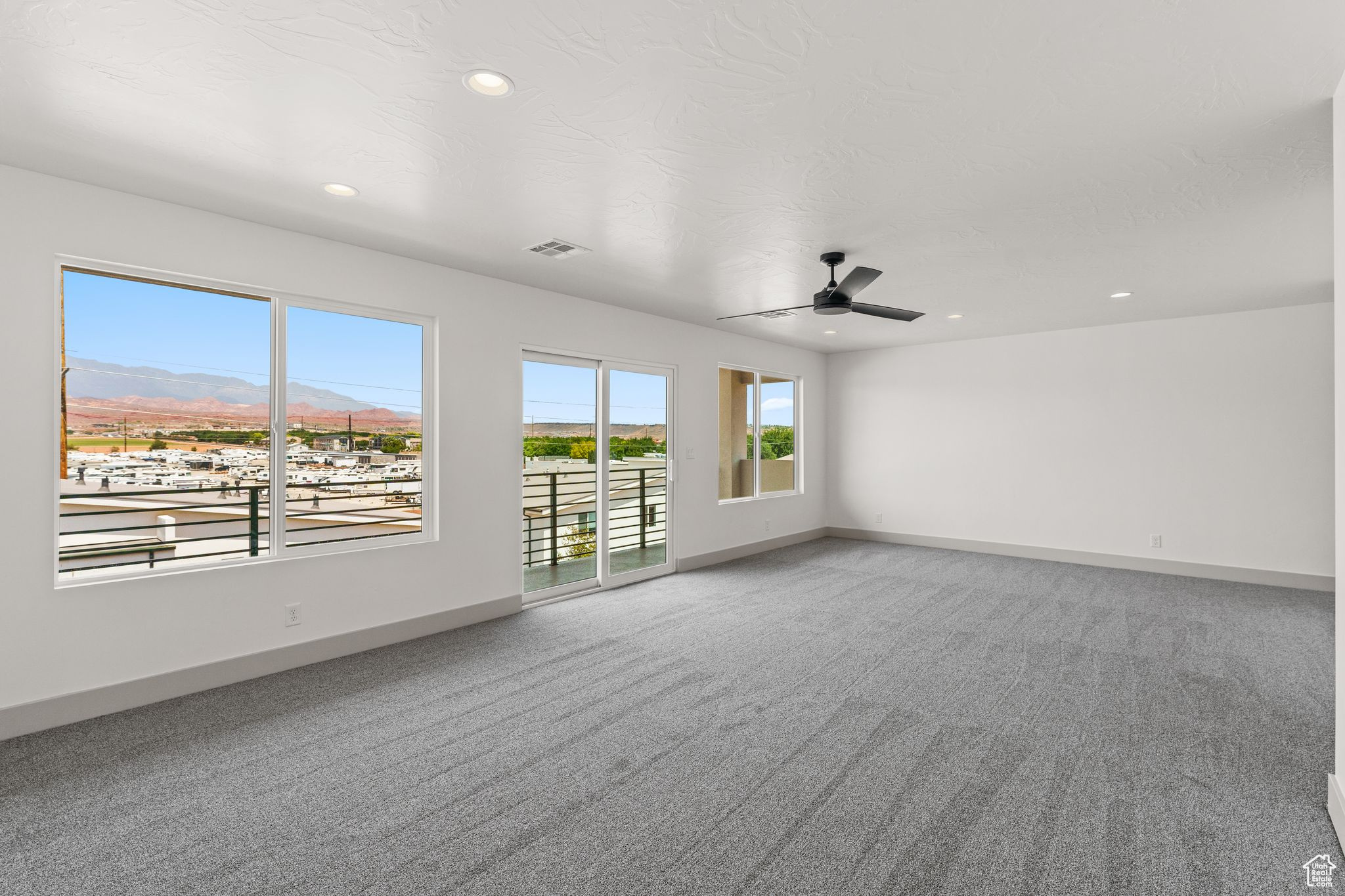 DESERT RIDGE ESTATES 1A - Residential