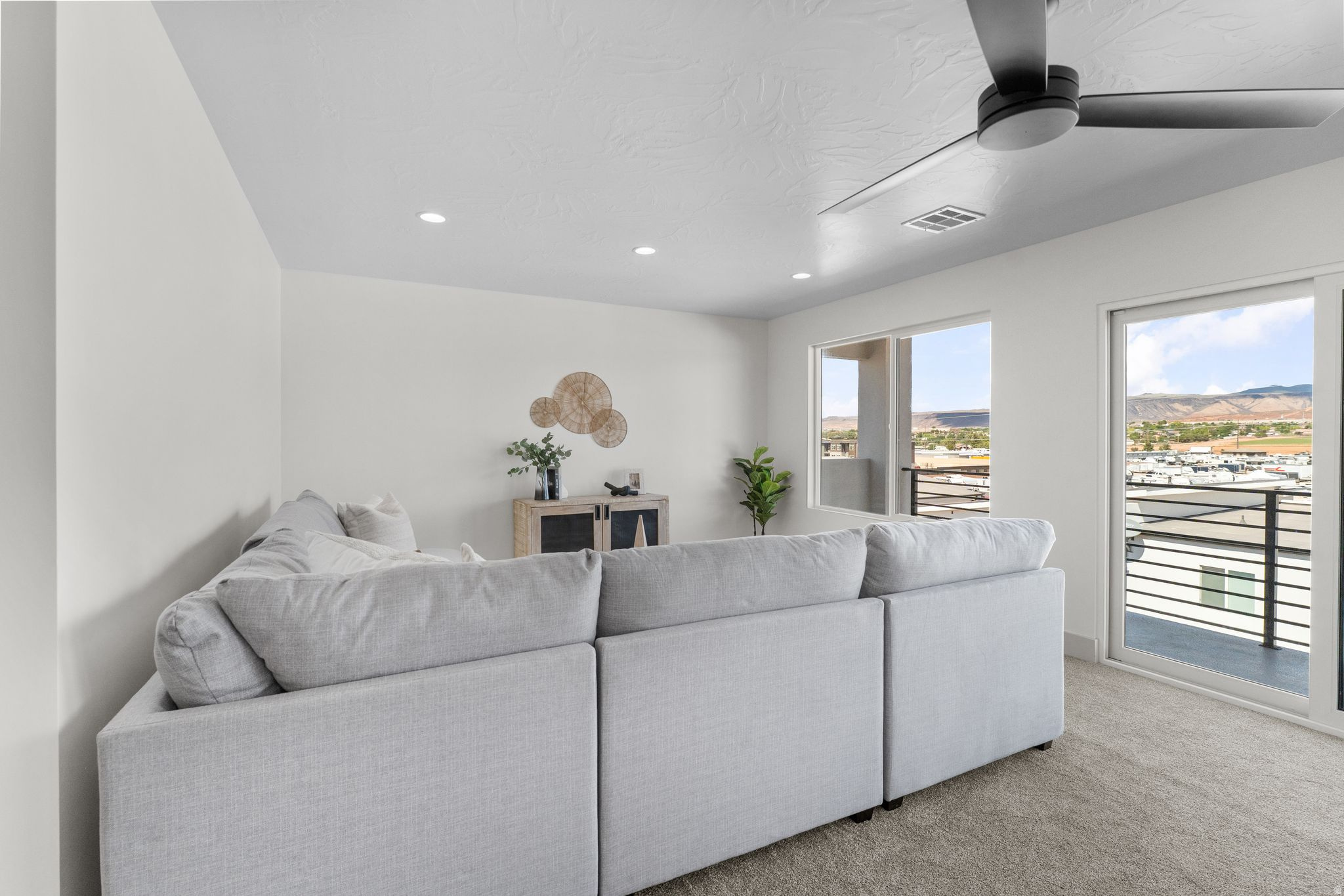 DESERT RIDGE ESTATES 1A - Residential