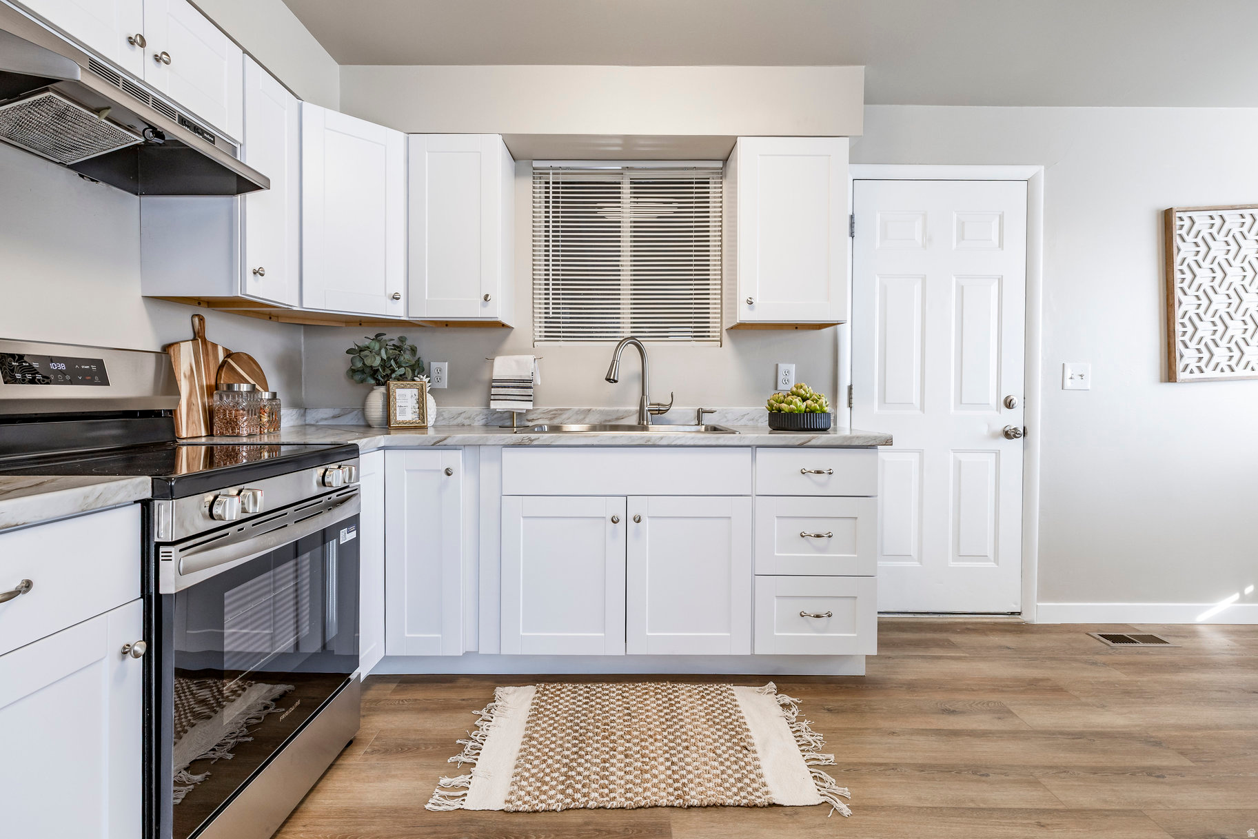 VALLEY DAWN - Residential