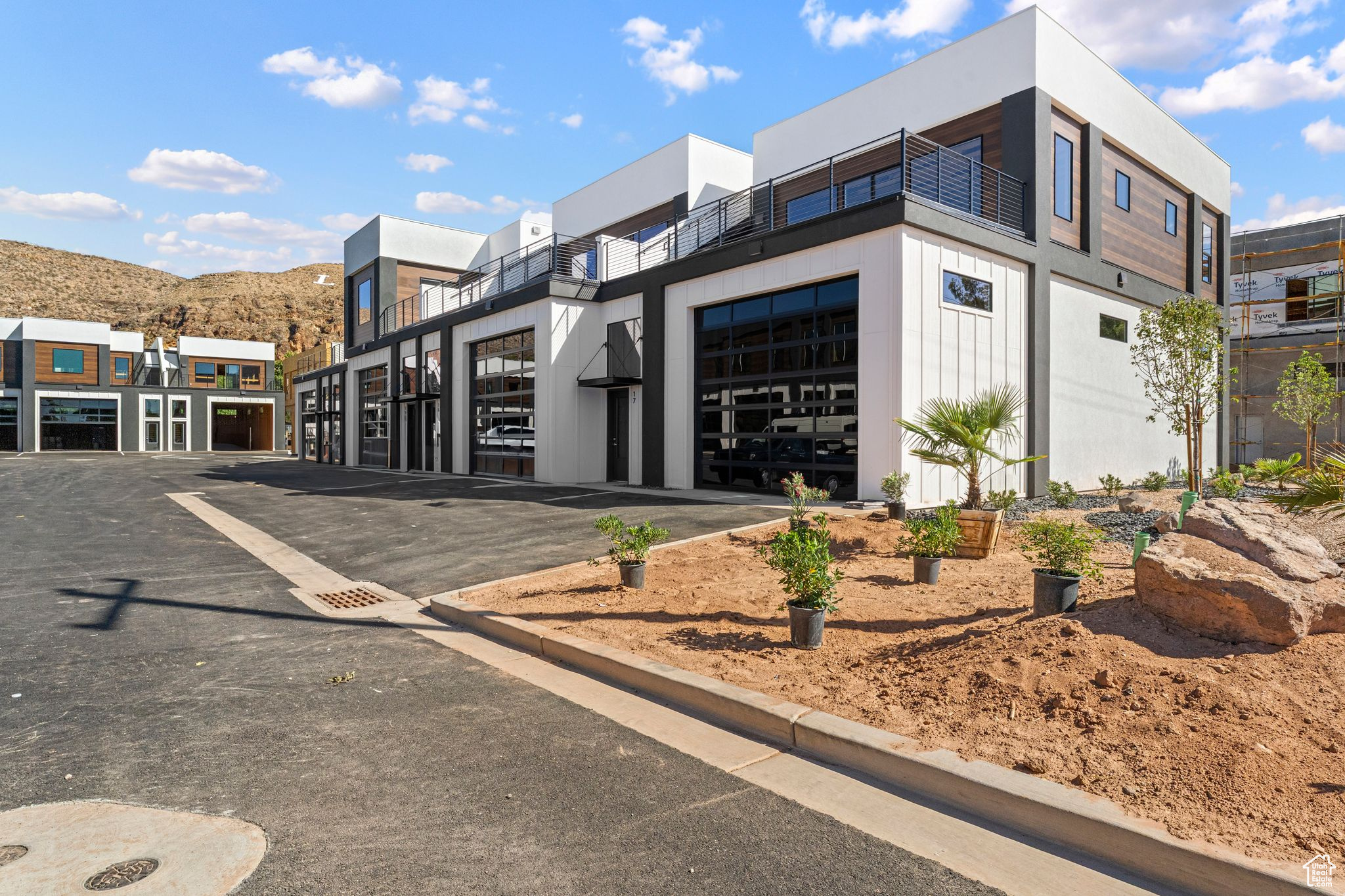 FIELDS FLEX - Commercial Sale