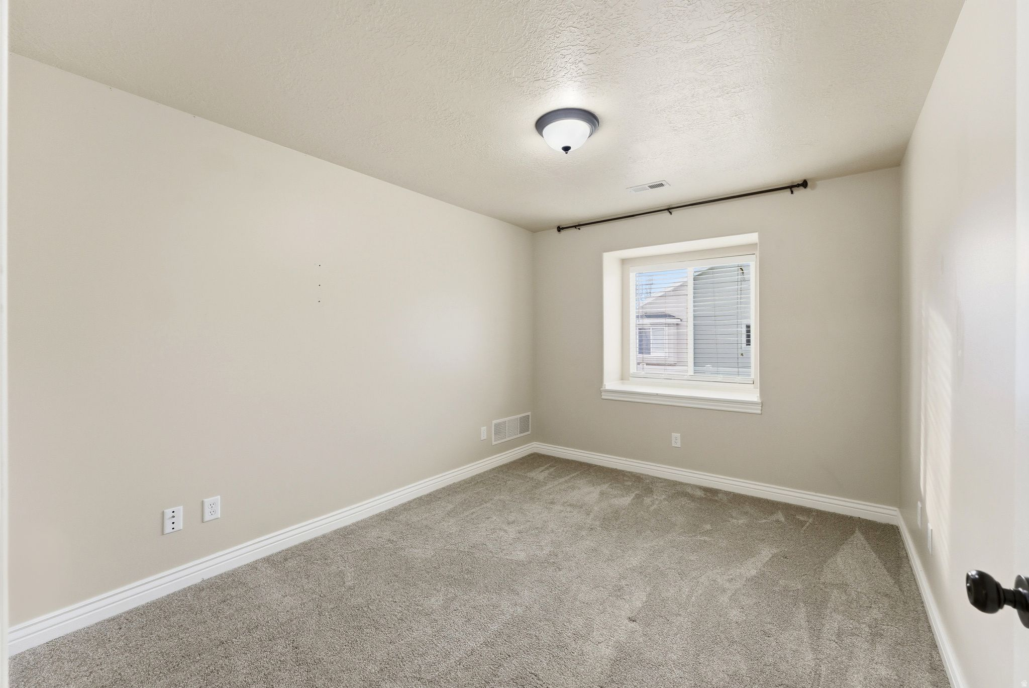 HIDDEN GARDENS - Residential