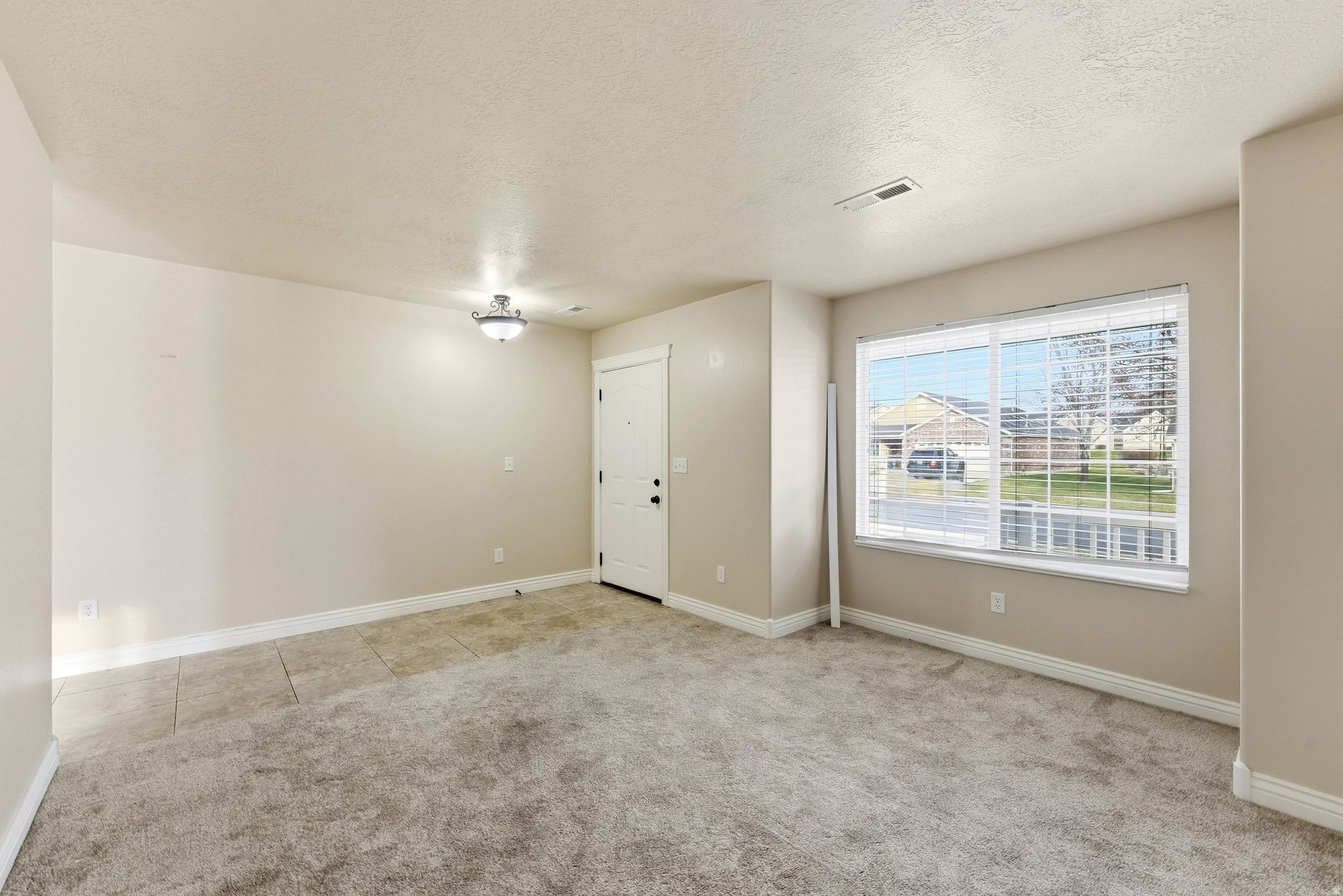 HIDDEN GARDENS - Residential